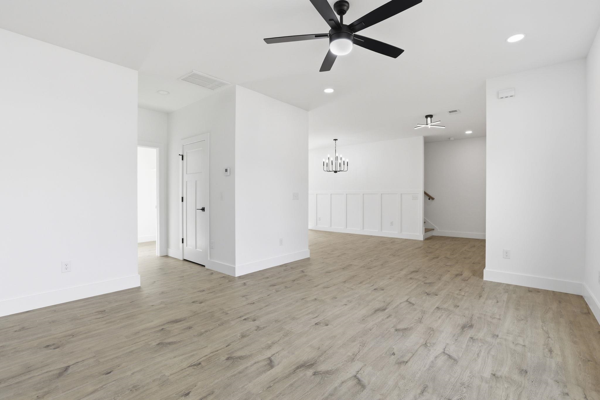 432 Ambiance Court Property Photo 9