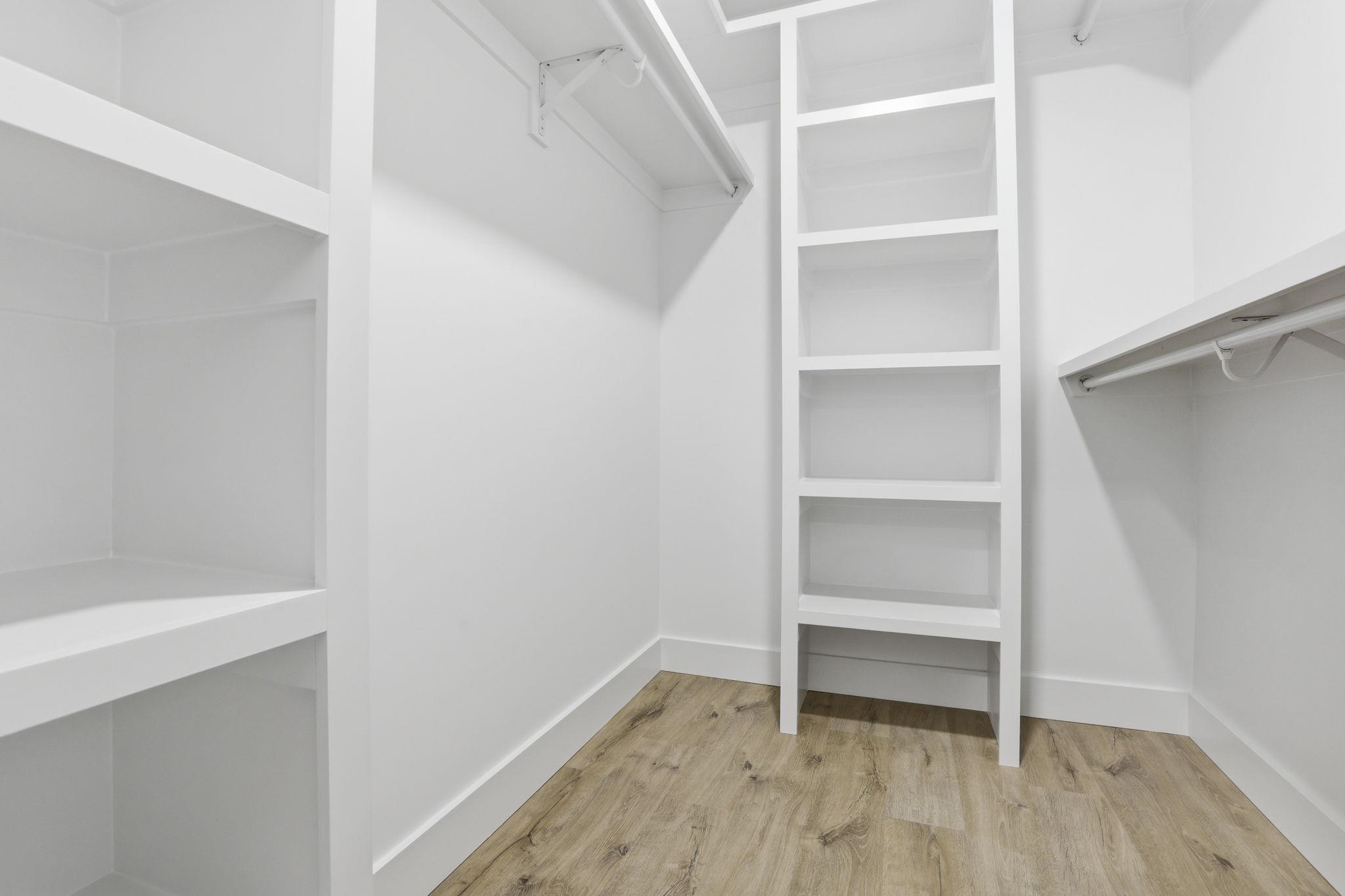 432 Ambiance Court Property Photo 19