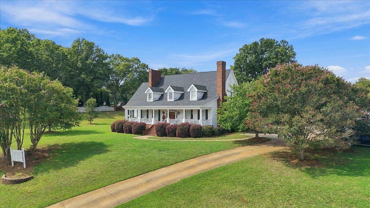 105 Marshland Lane Property Photo 4