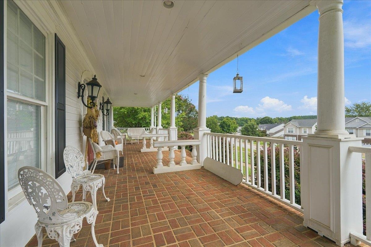 105 Marshland Lane Property Photo 7