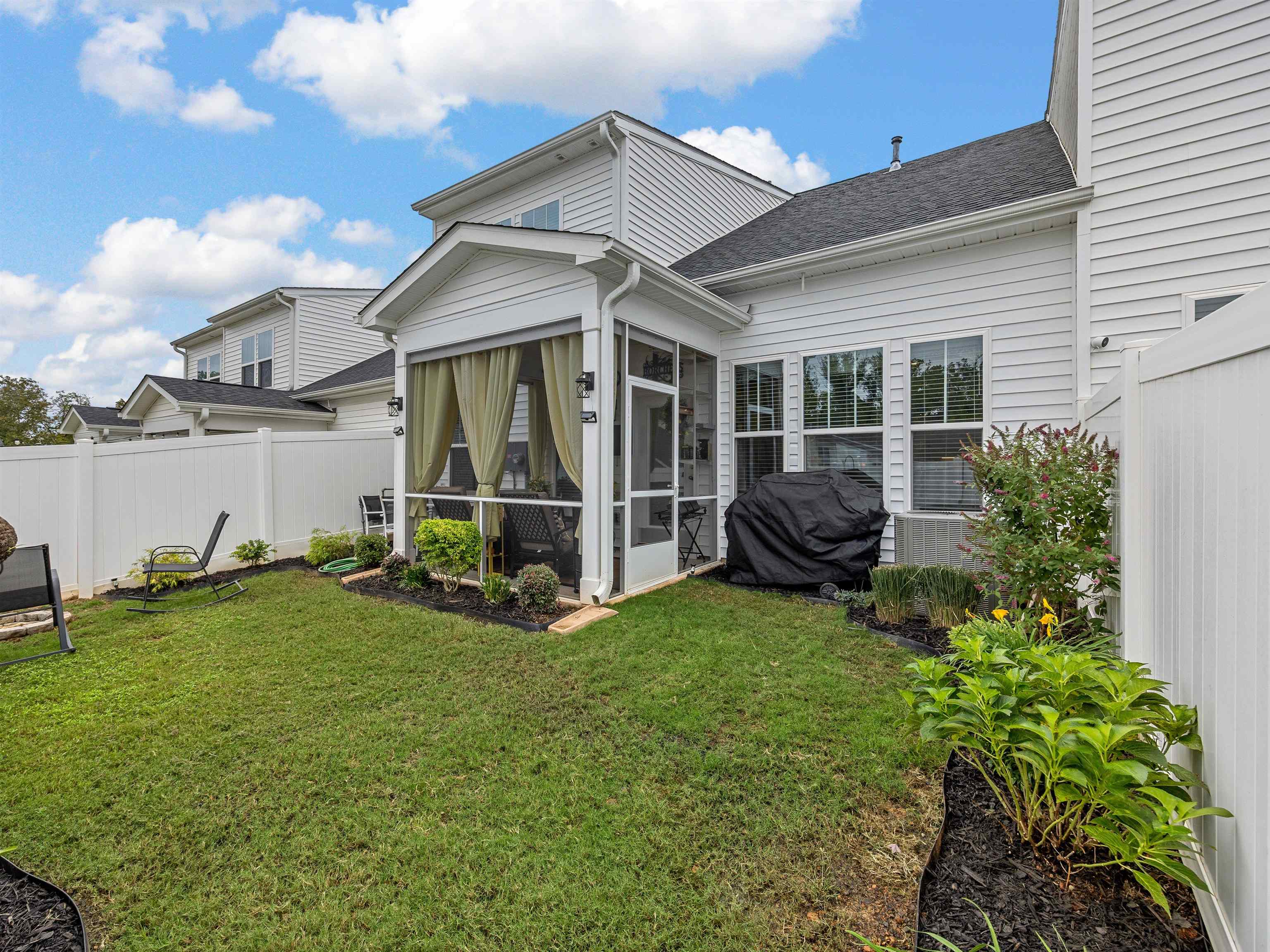 105 Thronfield Drive Property Photo 39