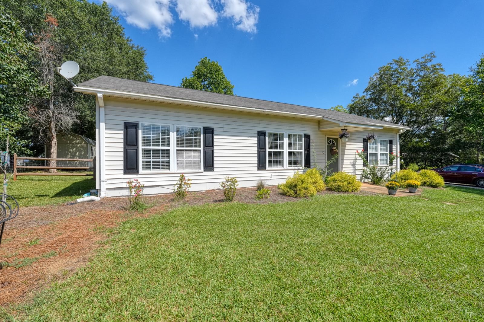 164 Westview Drive Property Photo 1