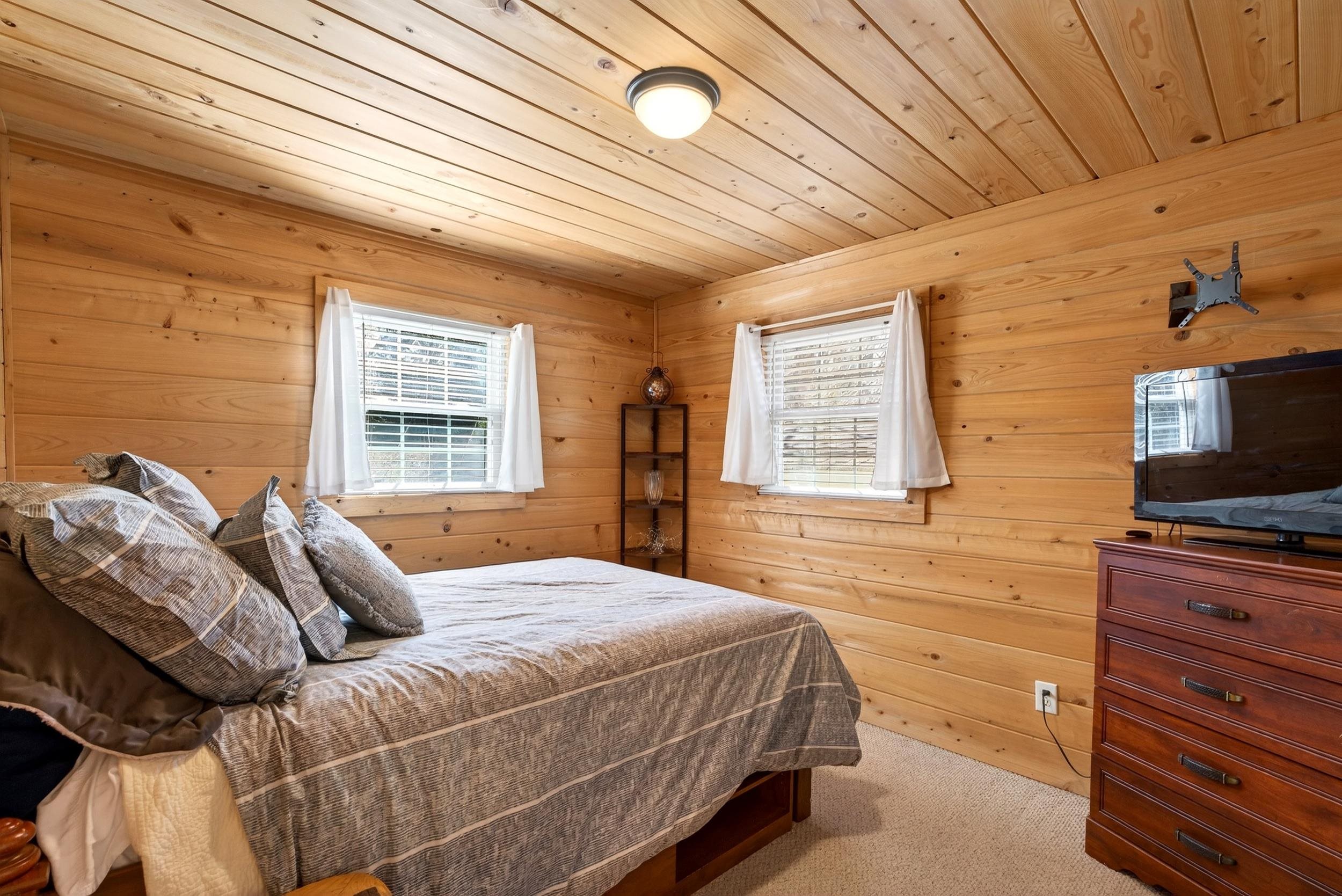 353 Fagan Drive Property Photo 11