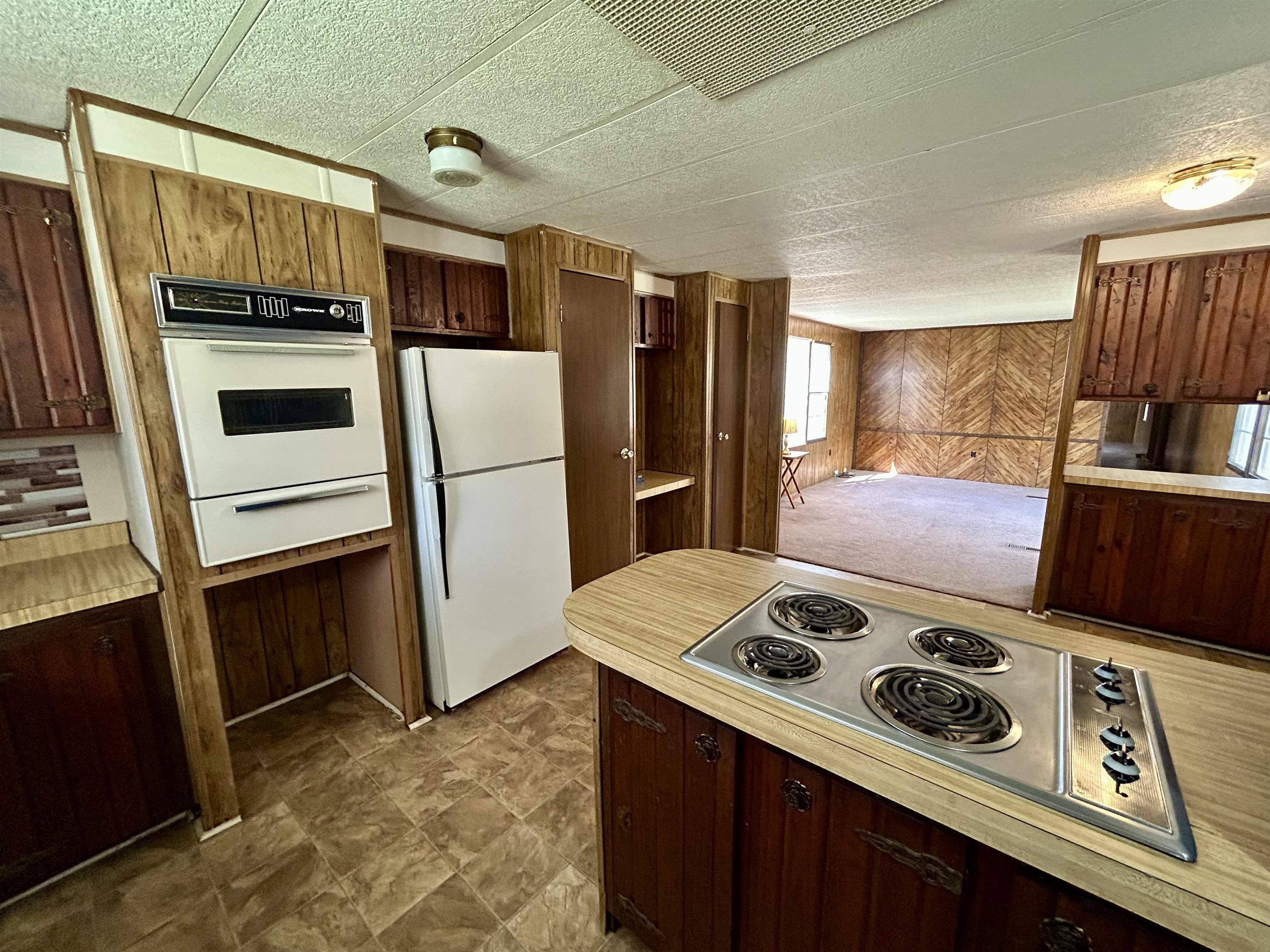 120 Crestmont Drive Property Photo 7