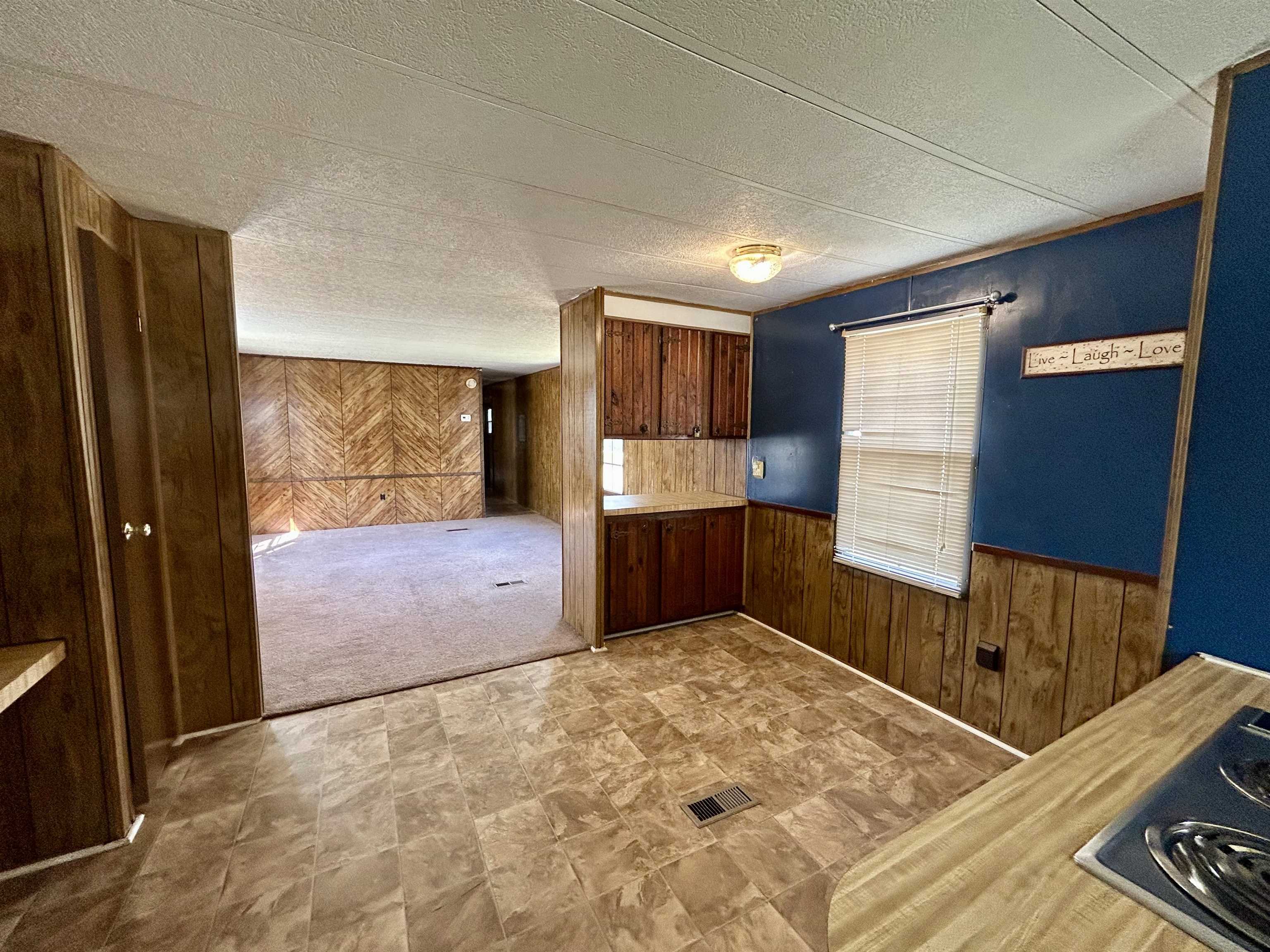 120 Crestmont Drive Property Photo 8