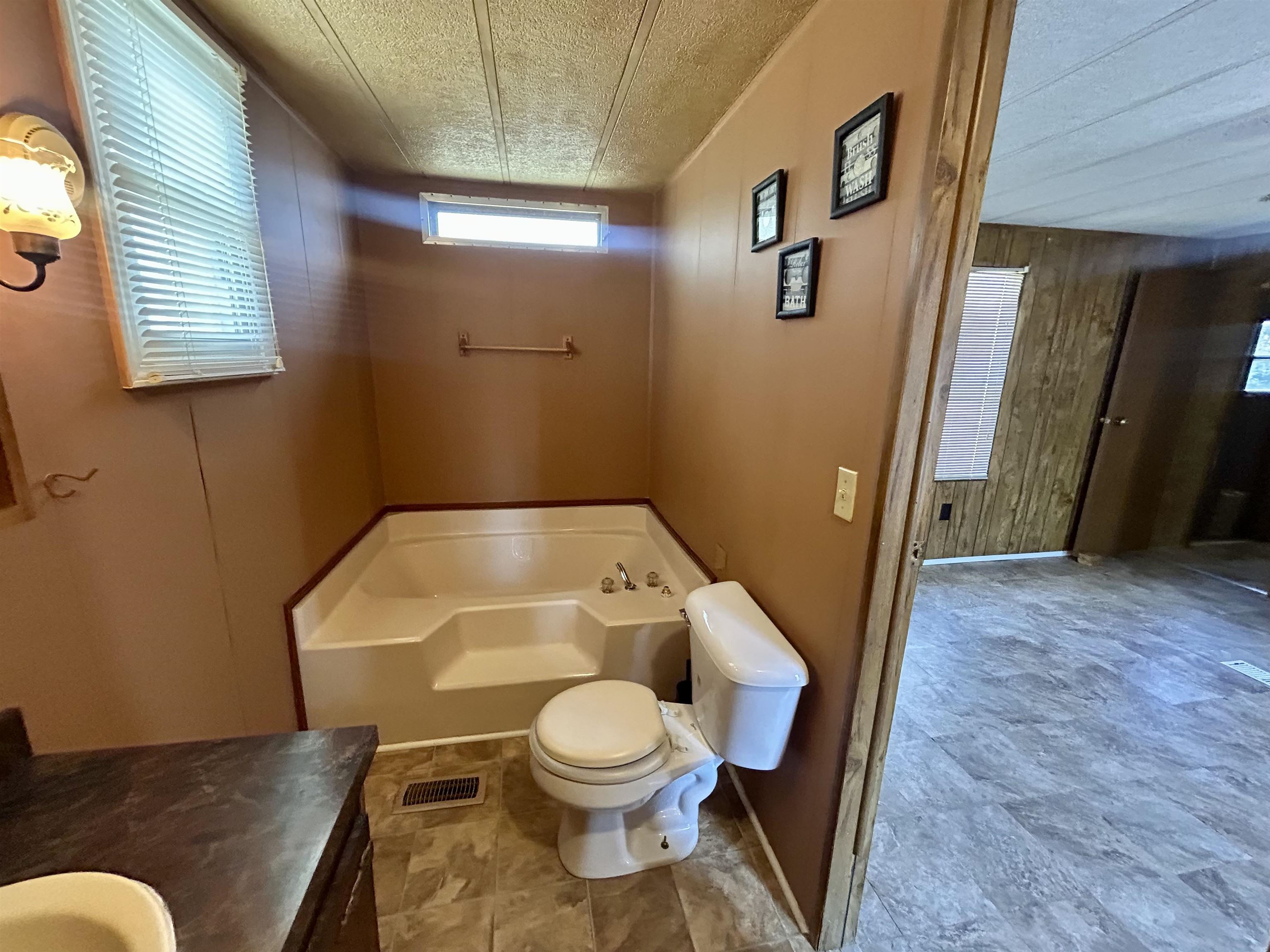 120 Crestmont Drive Property Photo 17