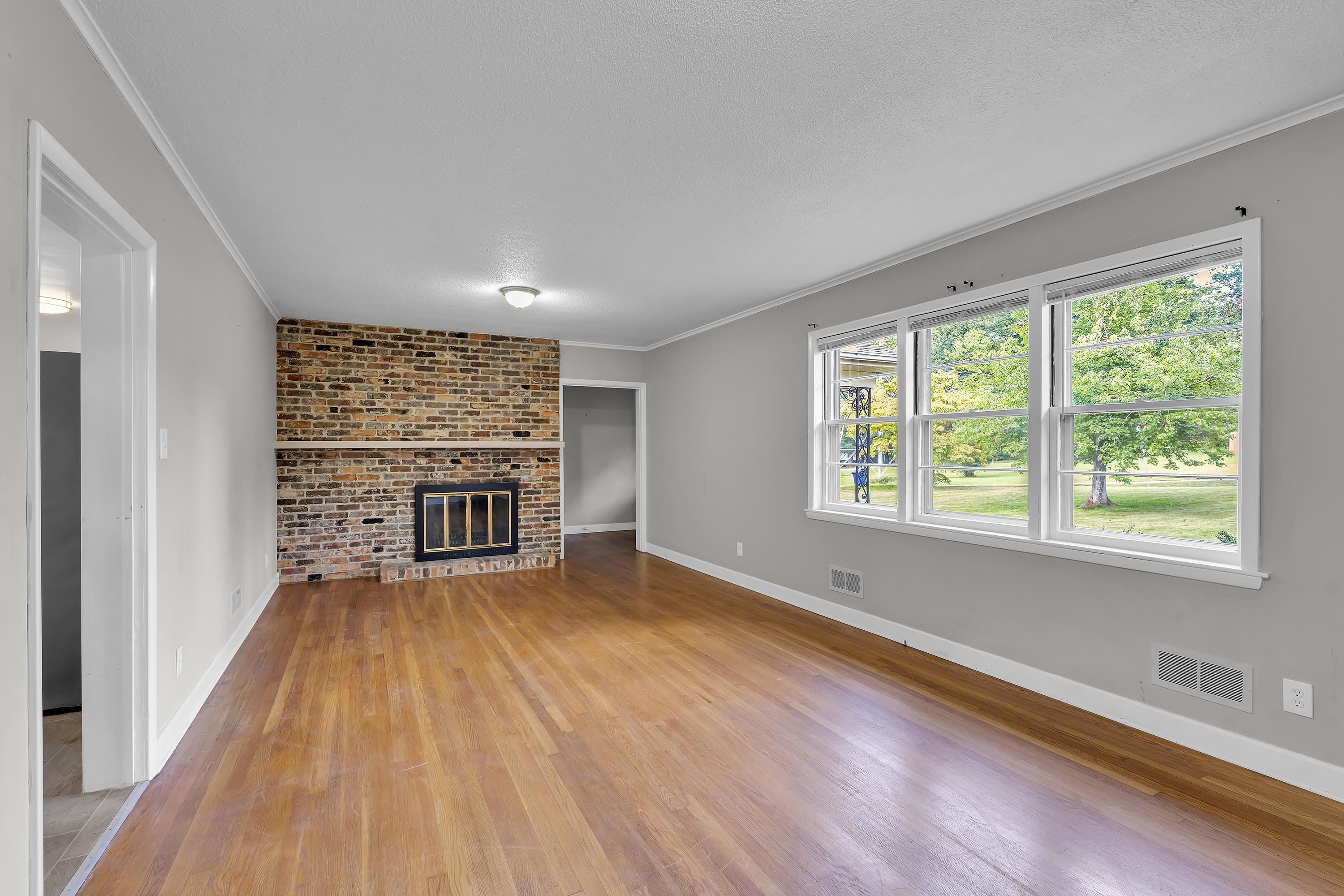 126 Holly Drive Property Photo 2