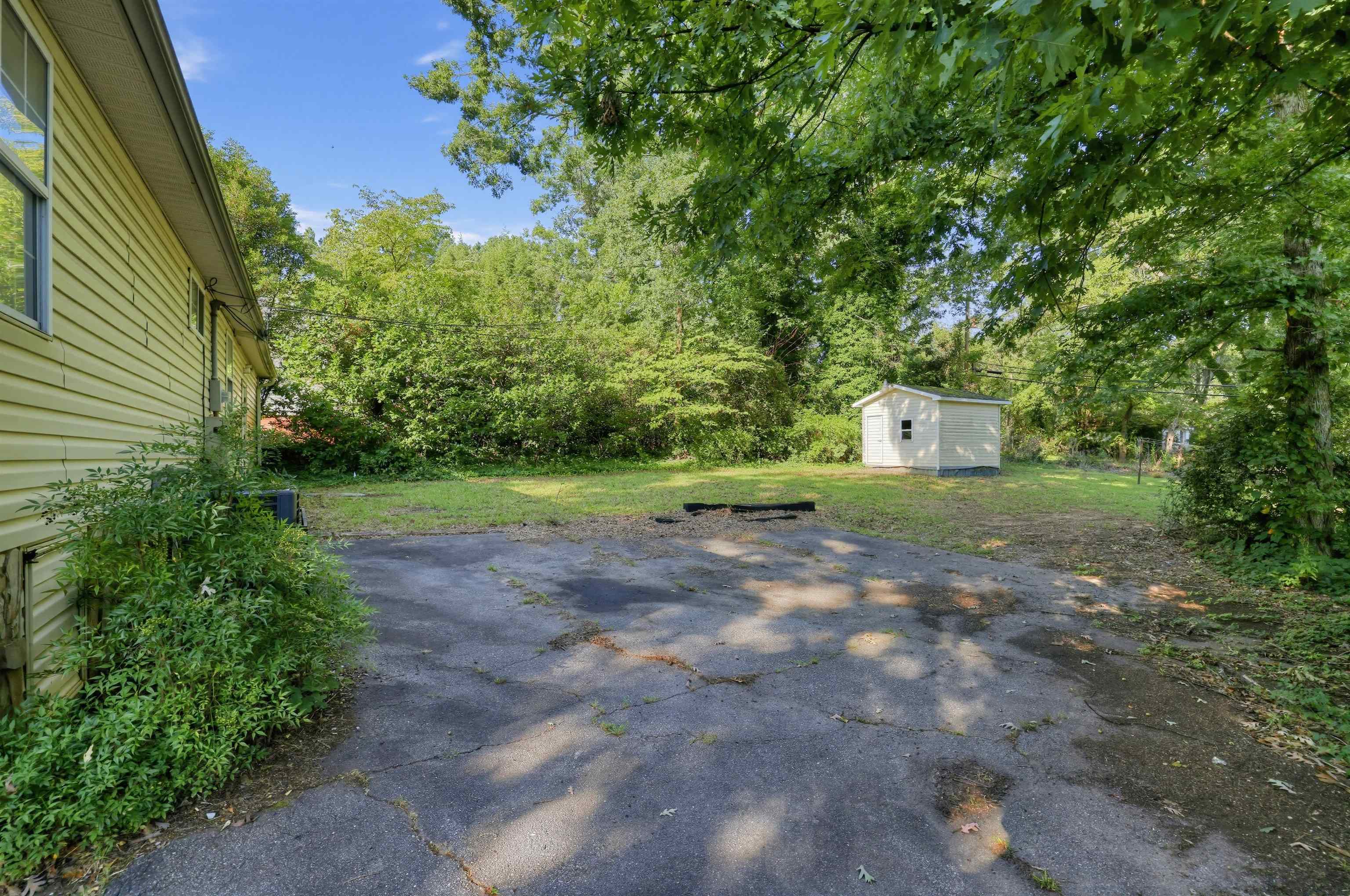 102 Overbrook Circle Property Photo 7