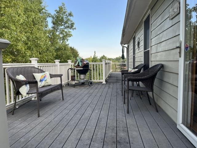 856 Ninety Nine Island Rd Property Photo 4