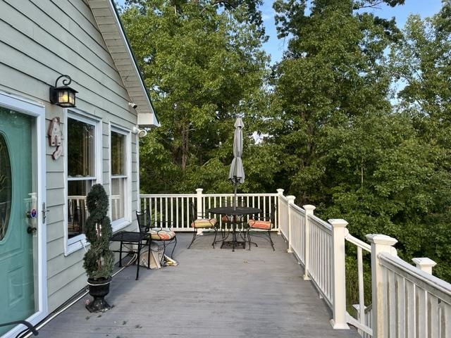 856 Ninety Nine Island Rd Property Photo 6