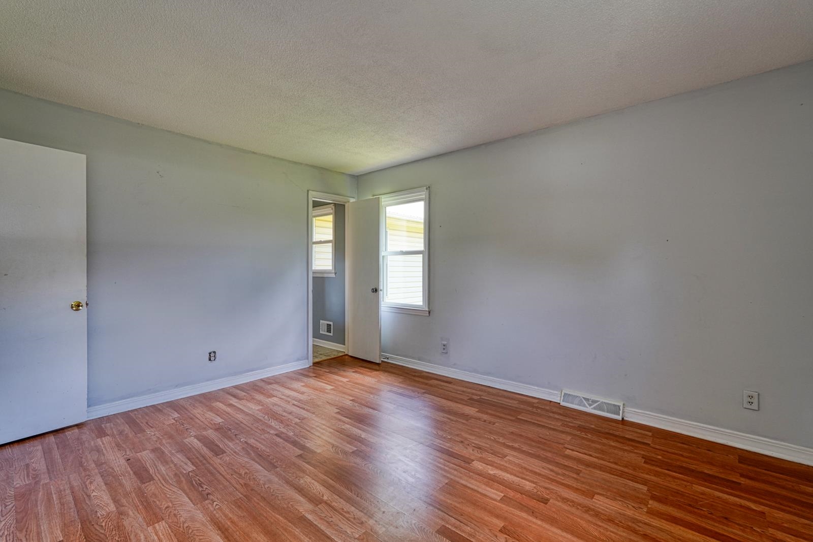411 Vanderbilt Road Property Photo 20