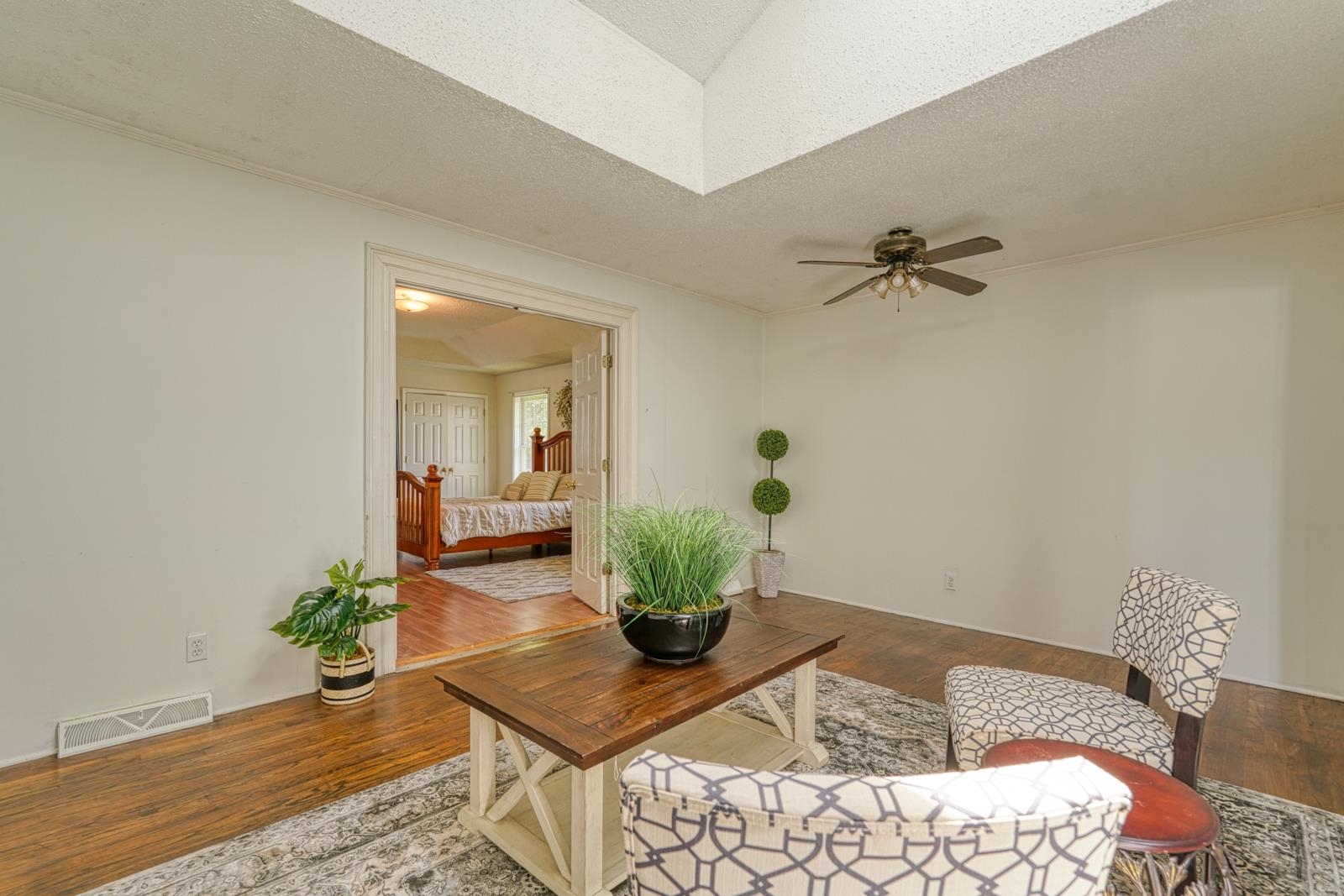 411 Vanderbilt Road Property Photo 26