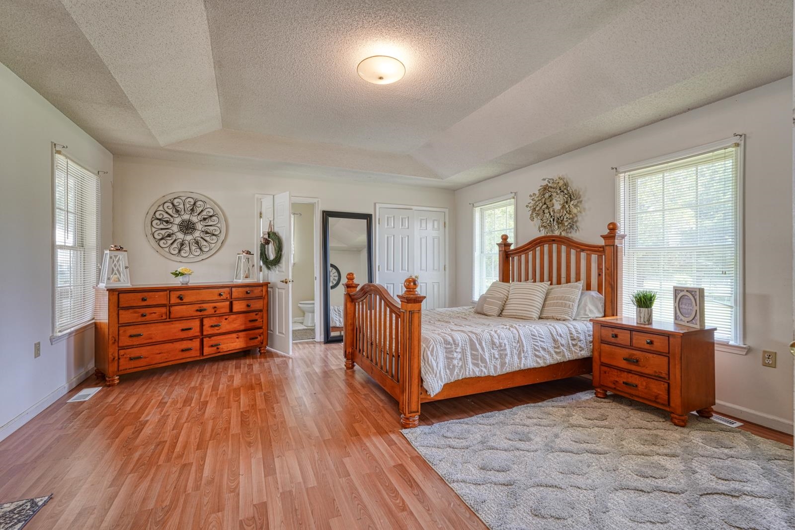 411 Vanderbilt Road Property Photo 27