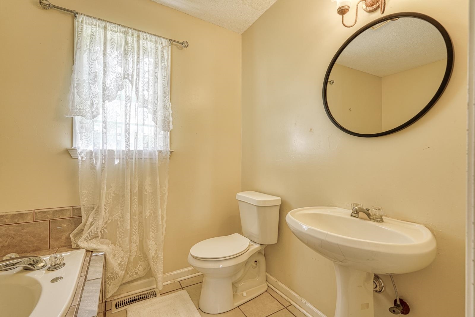 411 Vanderbilt Road Property Photo 31