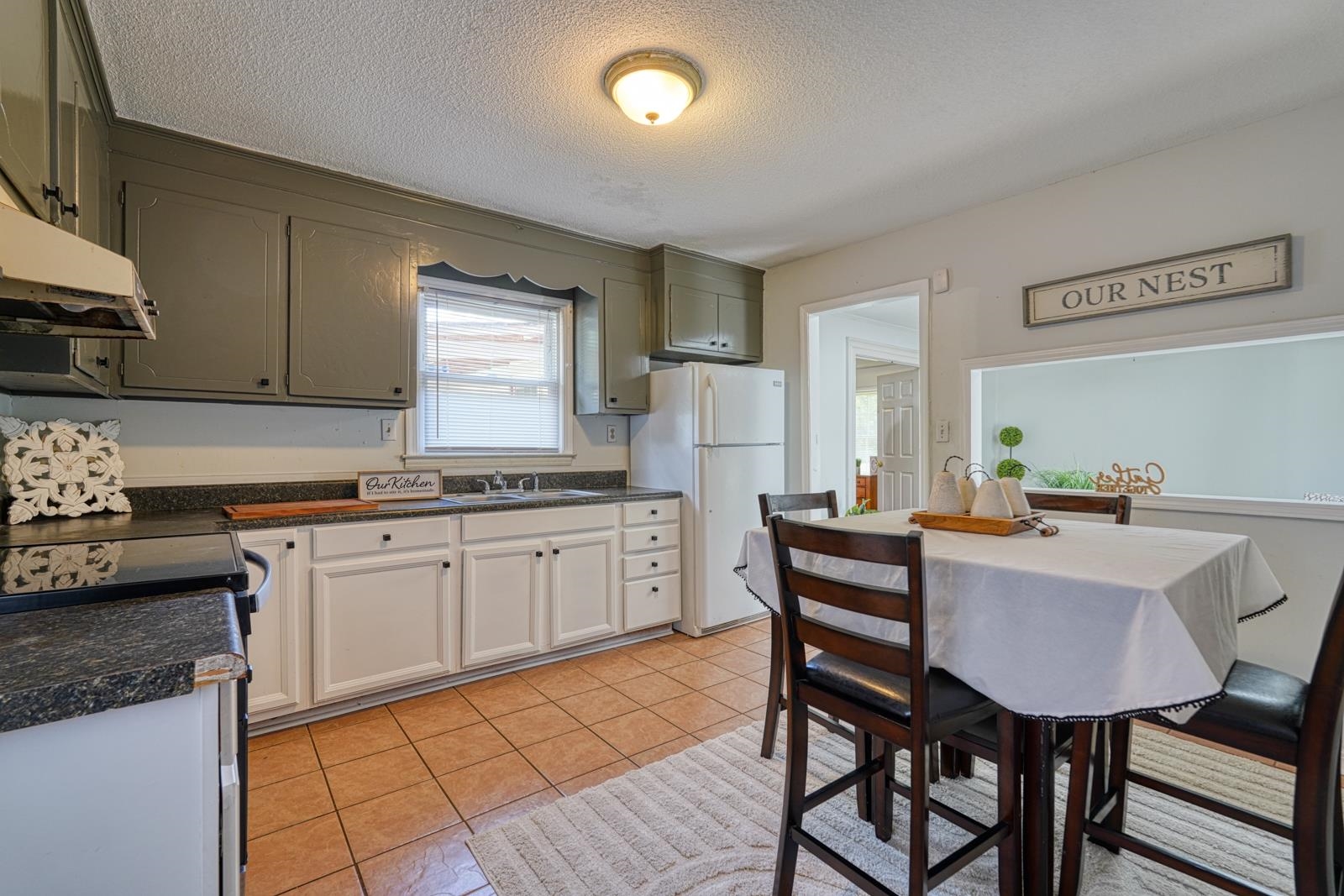 411 Vanderbilt Road Property Photo 33