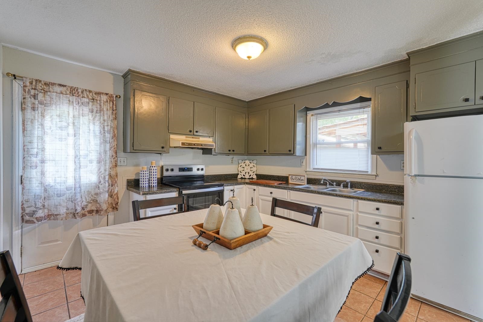 411 Vanderbilt Road Property Photo 35