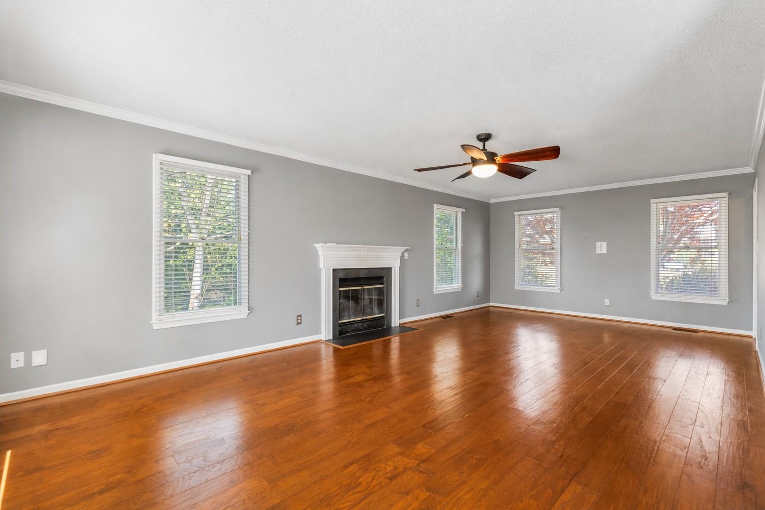 130 N River Hills Dr Property Photo 9
