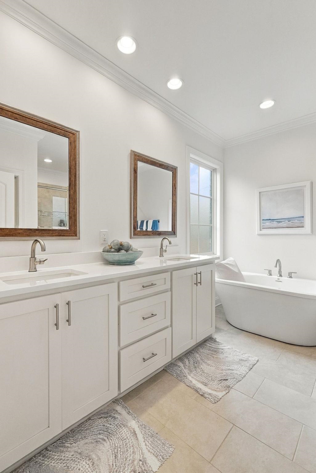356 S Woodfin Ridge Drive Property Photo 15