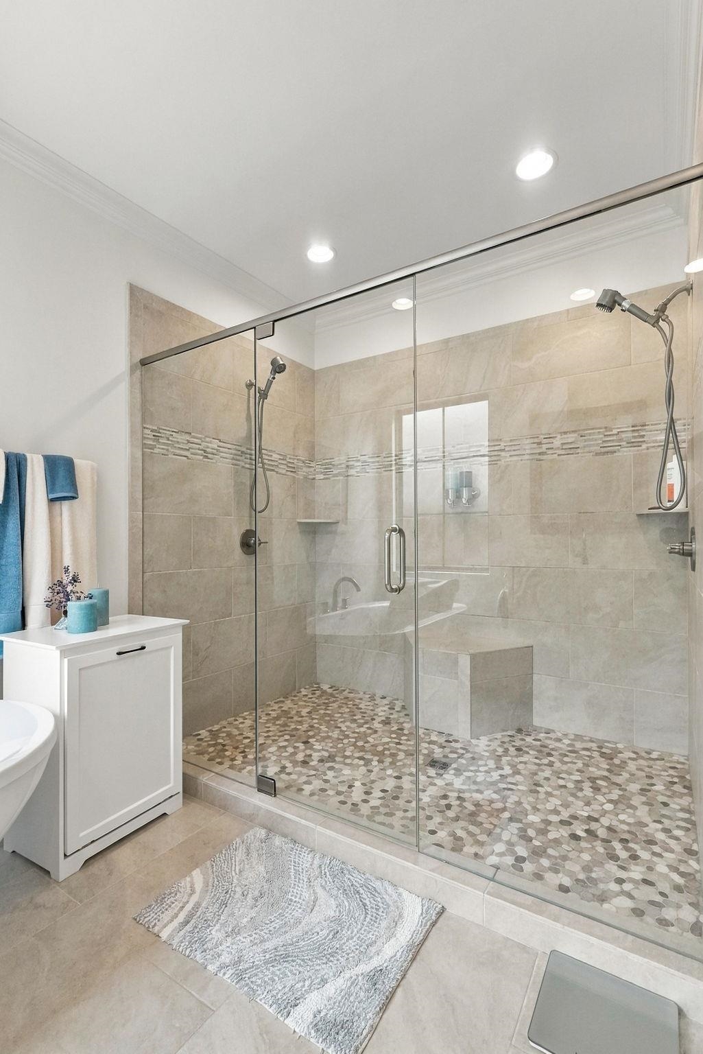 356 S Woodfin Ridge Drive Property Photo 16