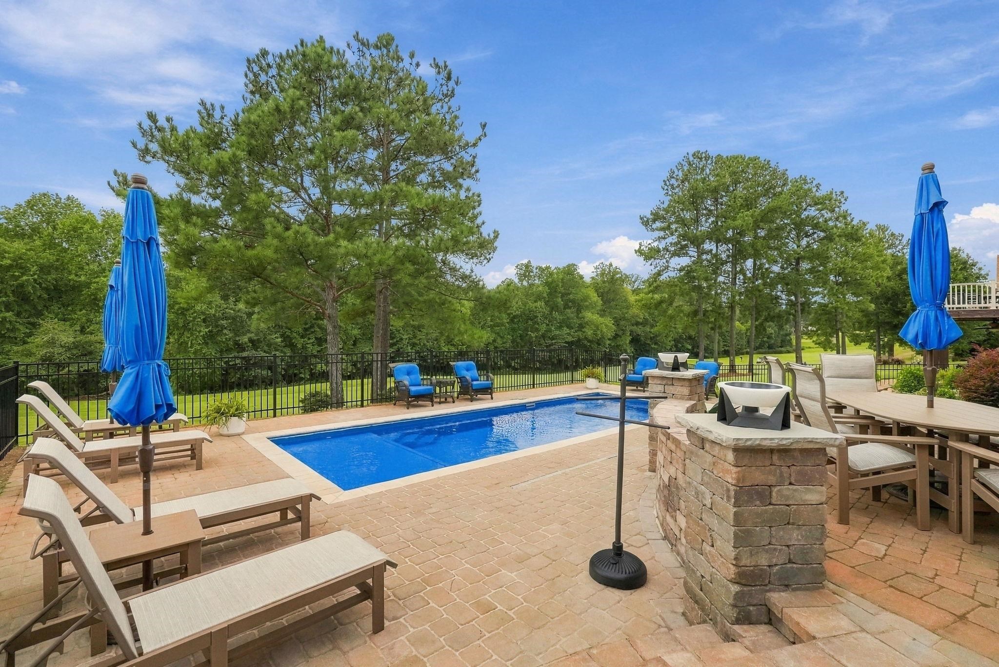 356 S Woodfin Ridge Drive Property Photo 44