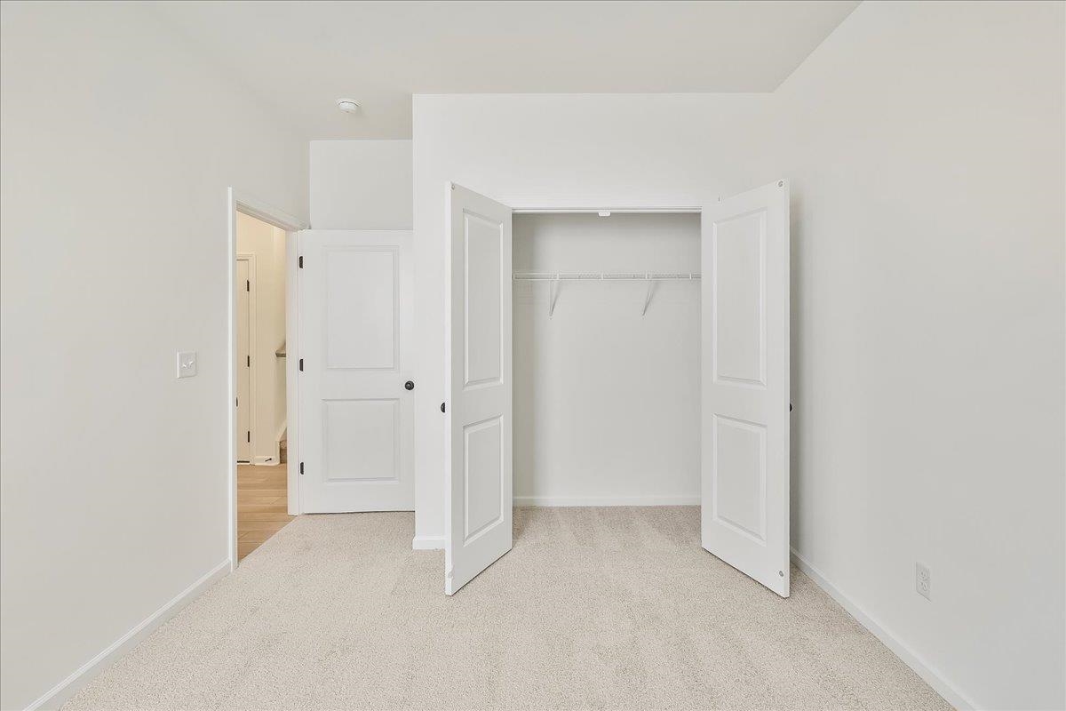 2057 Halton Oaks Drive Property Photo 21