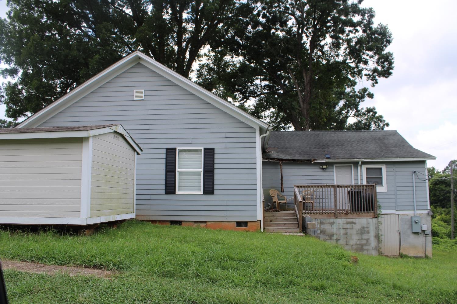 305 Munro Street Property Photo 10