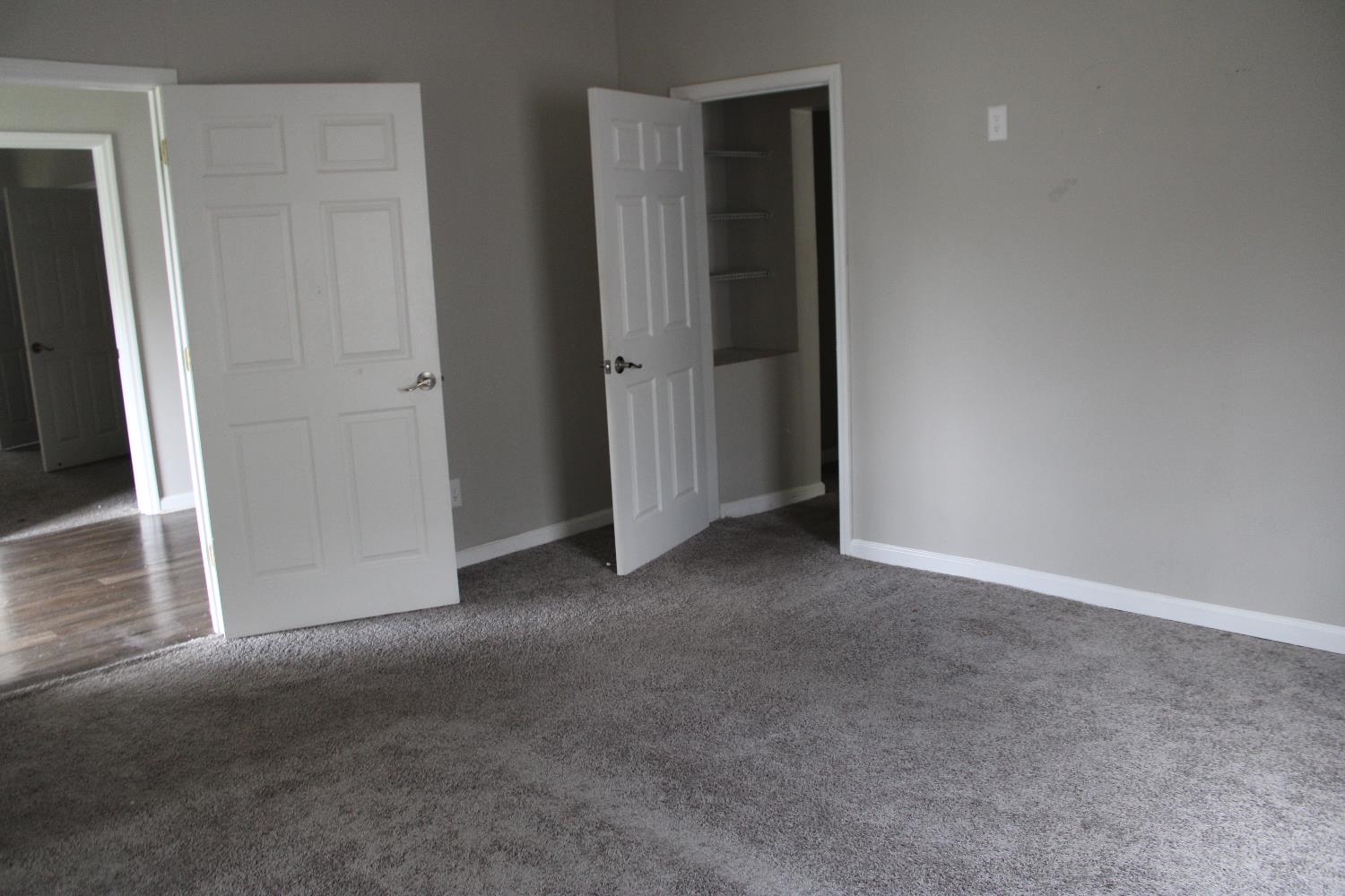 305 Munro Street Property Photo 12