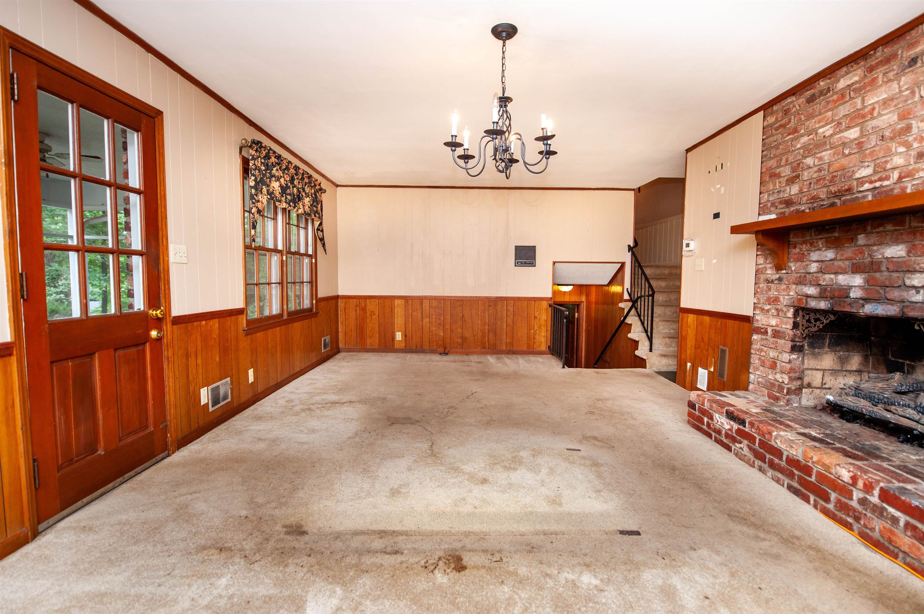 692 Perrin Drive Property Photo 15