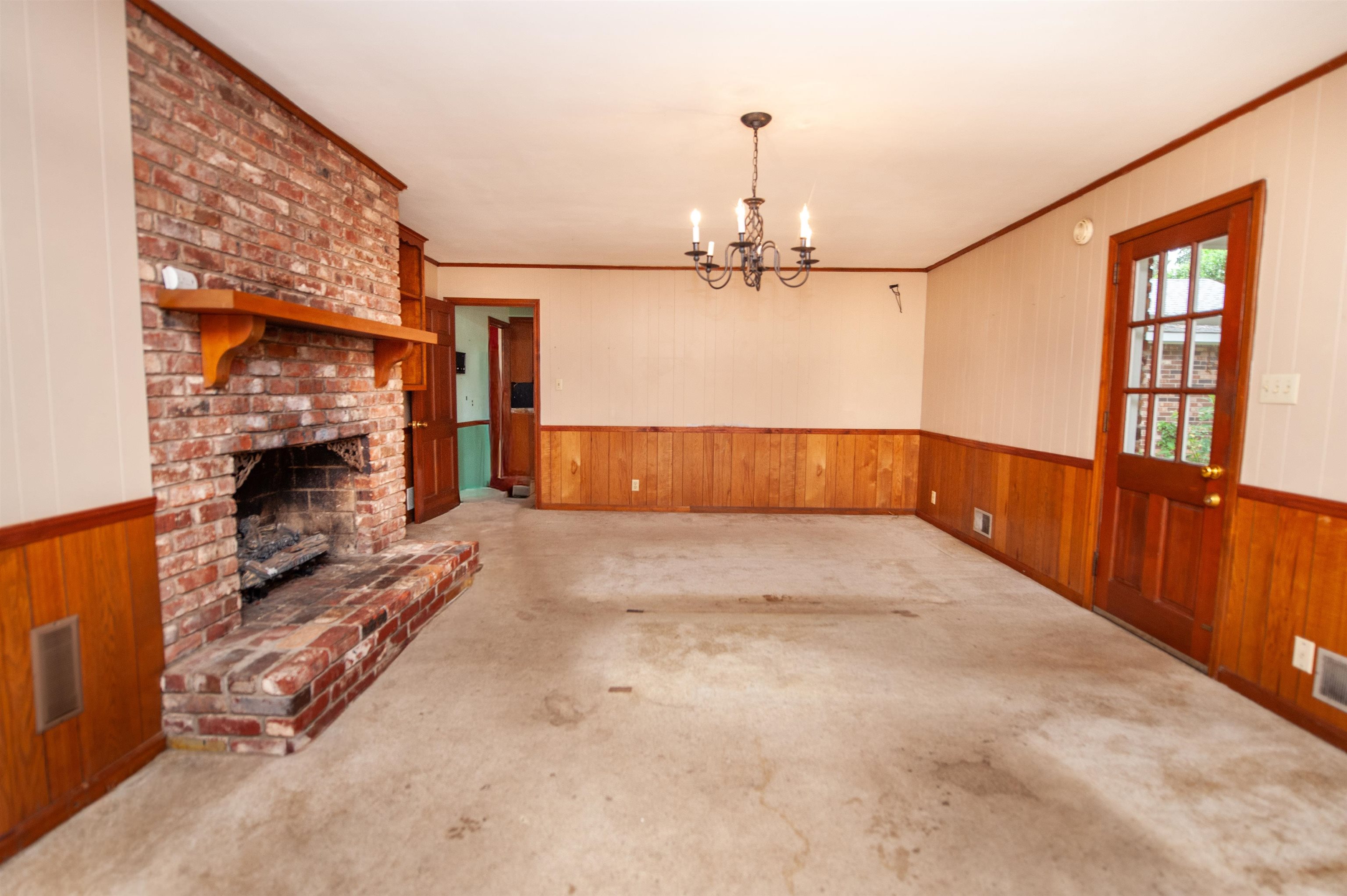 692 Perrin Drive Property Photo 18