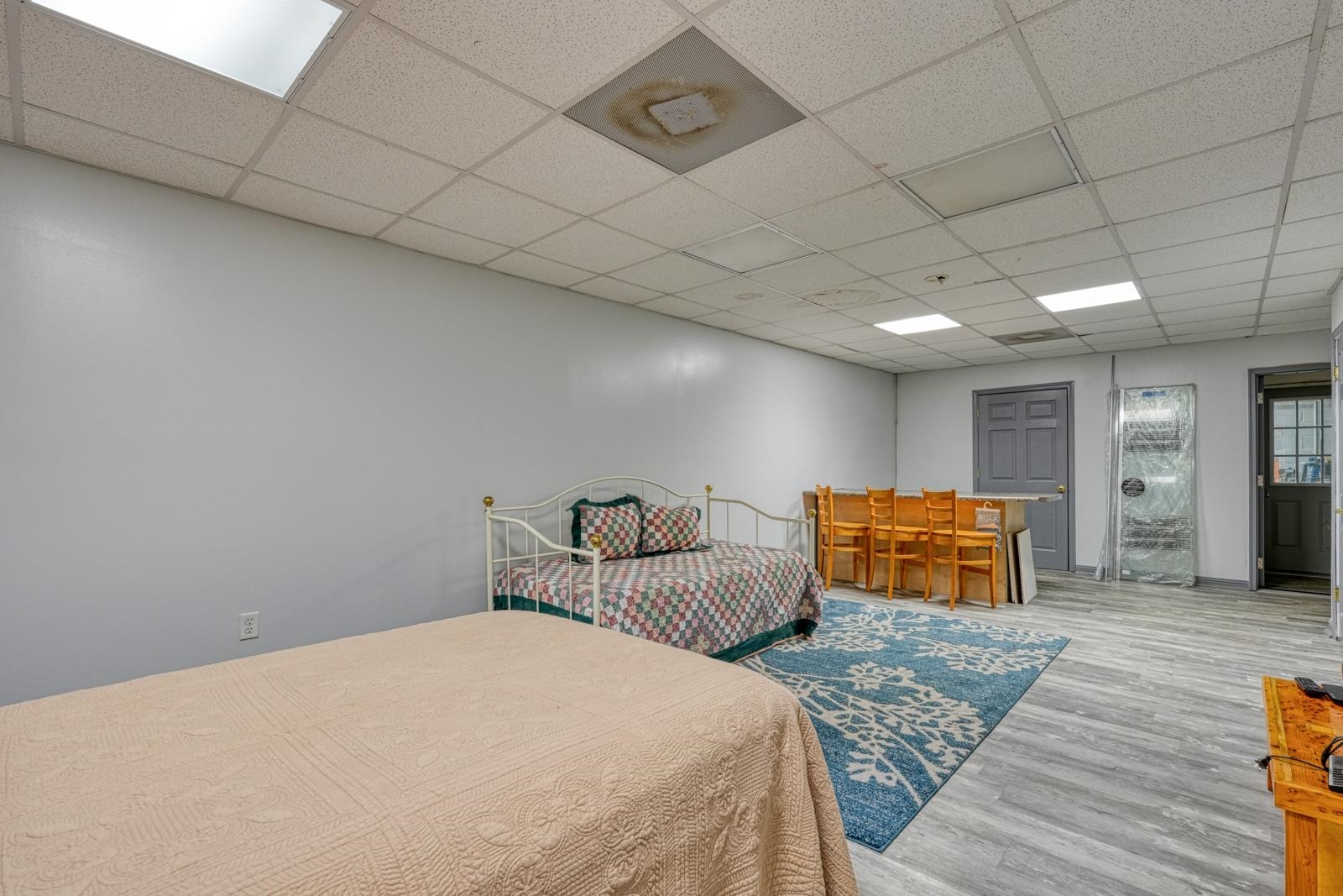 366 Shallowford Drive Property Photo 16