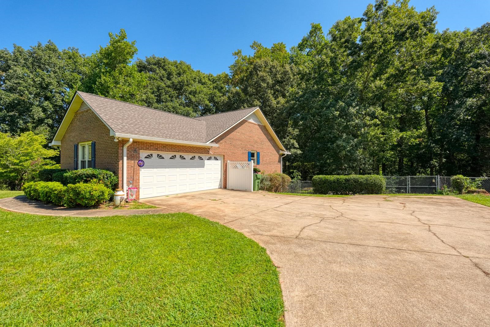 366 Shallowford Drive Property Photo 18