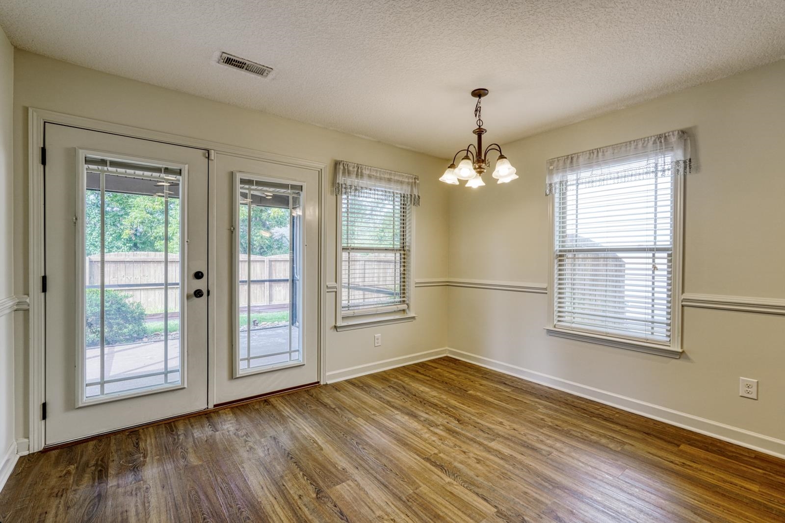 560 Semillon Lane Property Photo 15