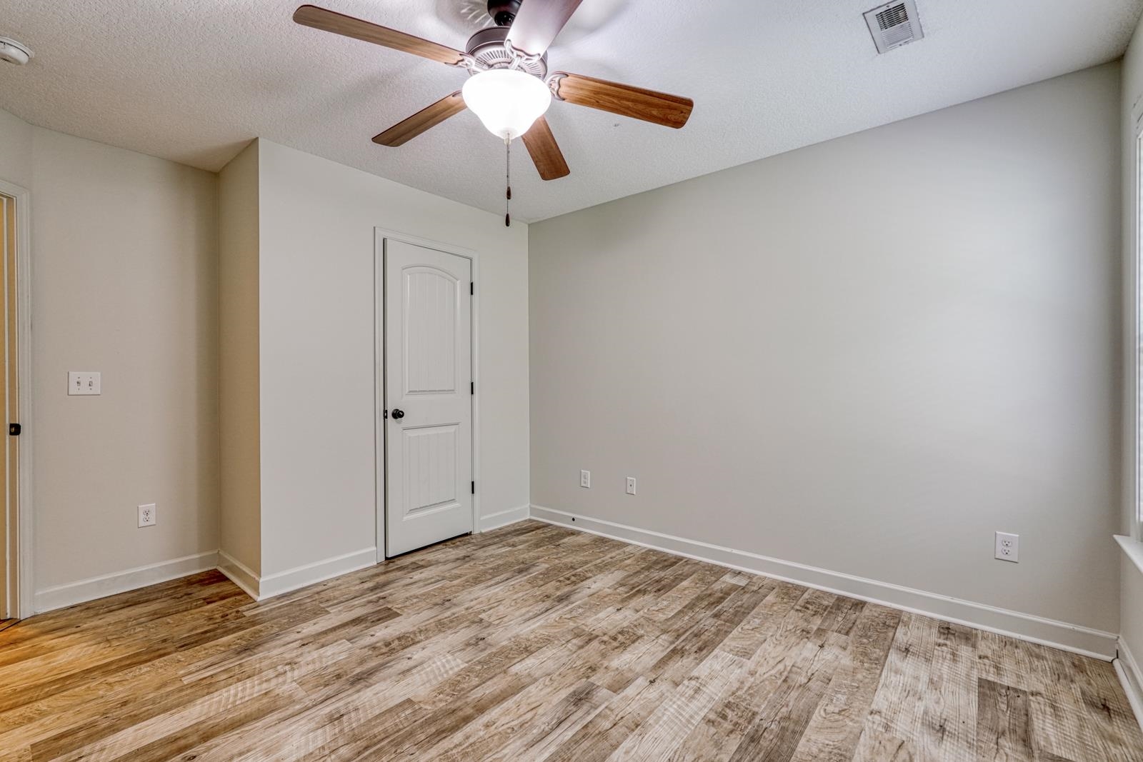 560 Semillon Lane Property Photo 24