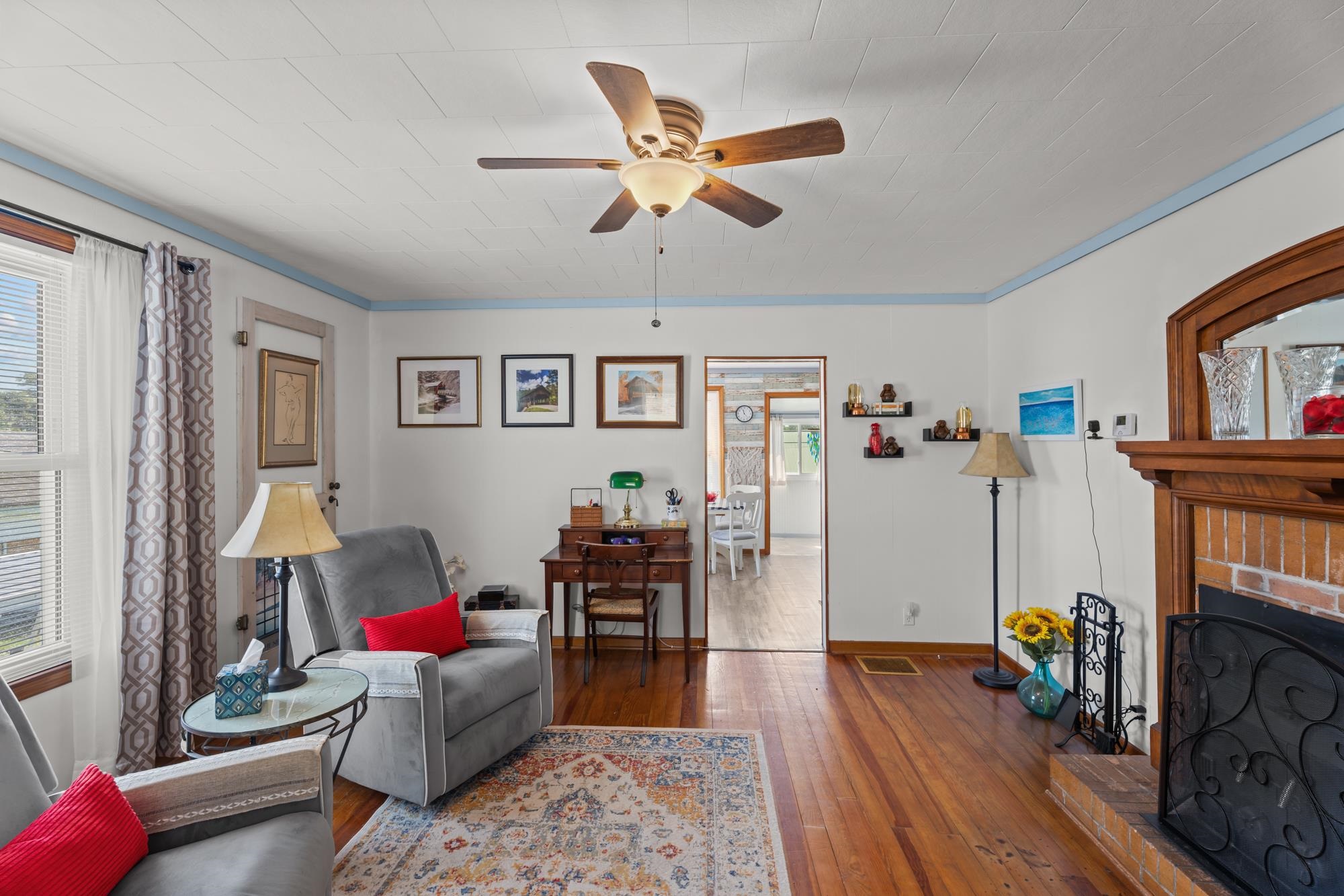 705 Forest Street Property Photo 10