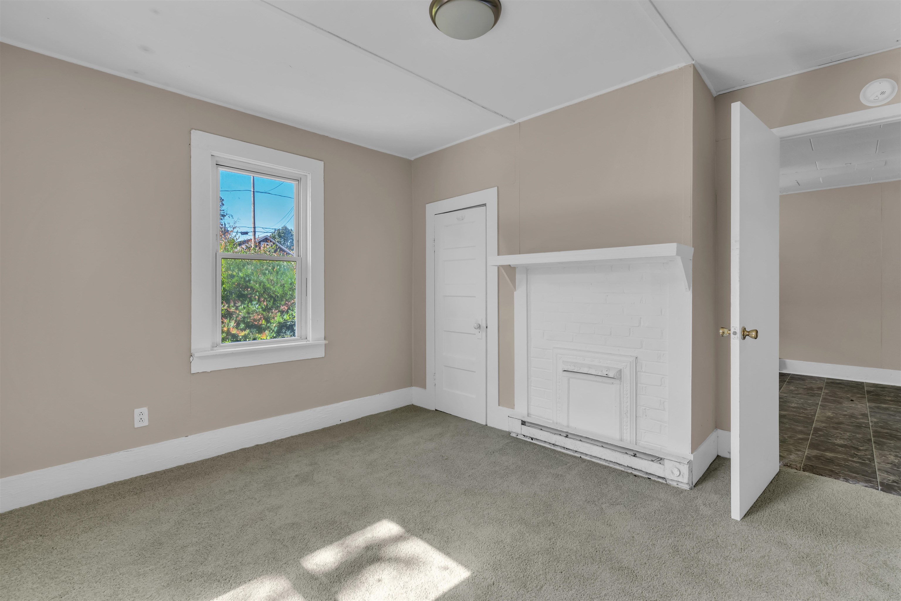 306 Westview Boulevard Property Photo 5
