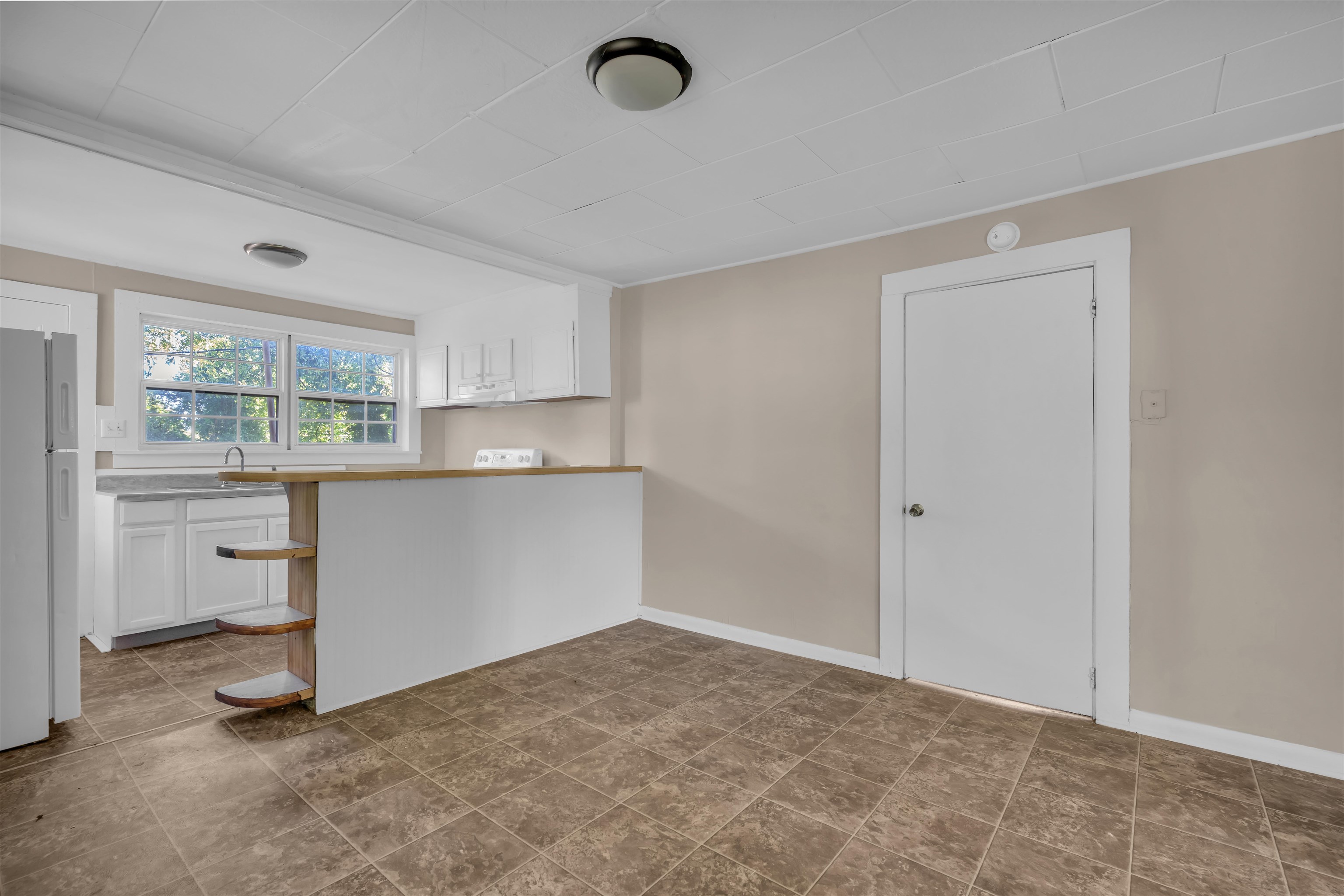 306 Westview Boulevard Property Photo 7