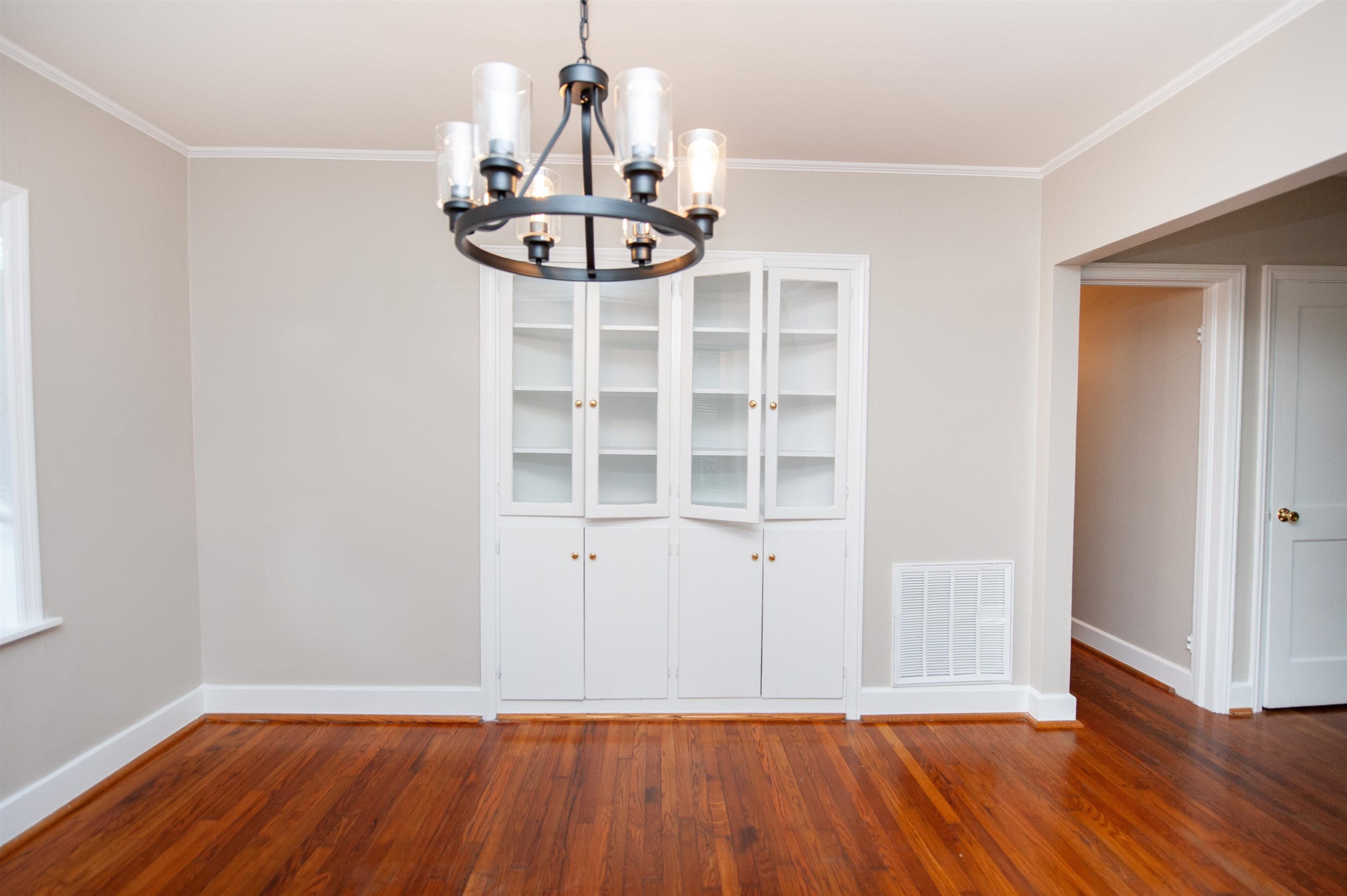 409 E Shore Drive Property Photo 5