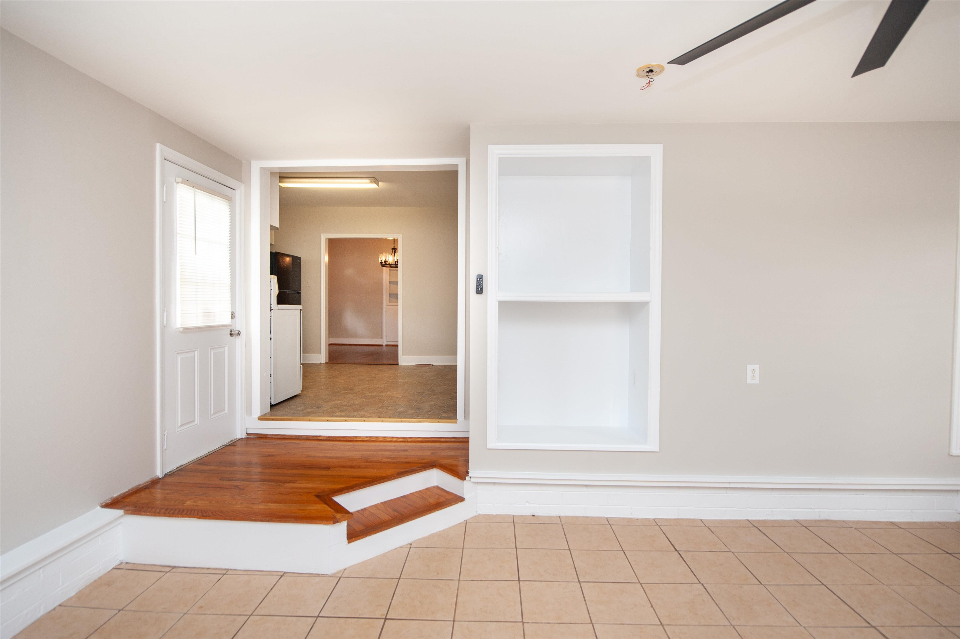 409 E Shore Drive Property Photo 10