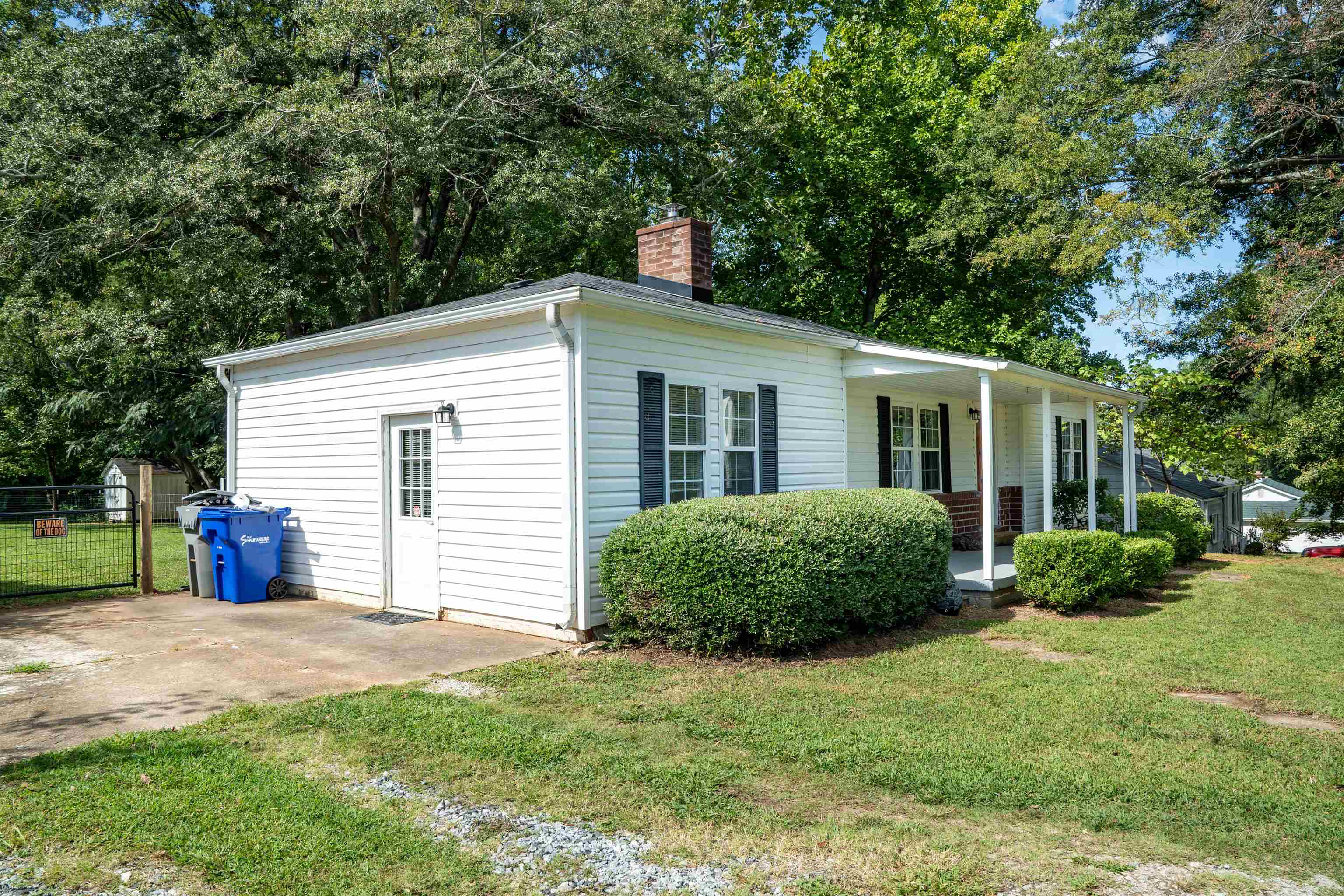 409 E Shore Drive Property Photo 18