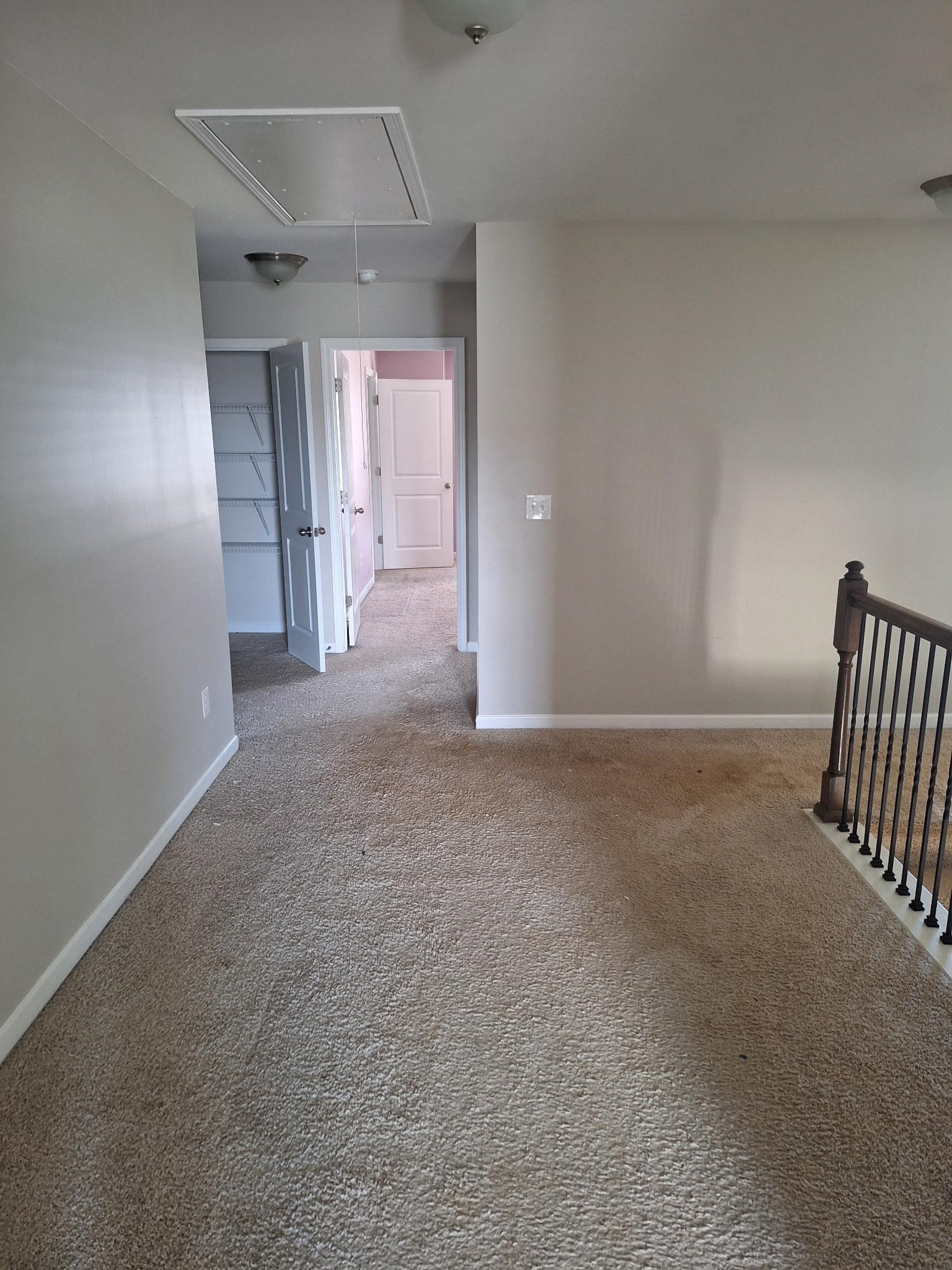405 Hilburn Way Property Photo 11
