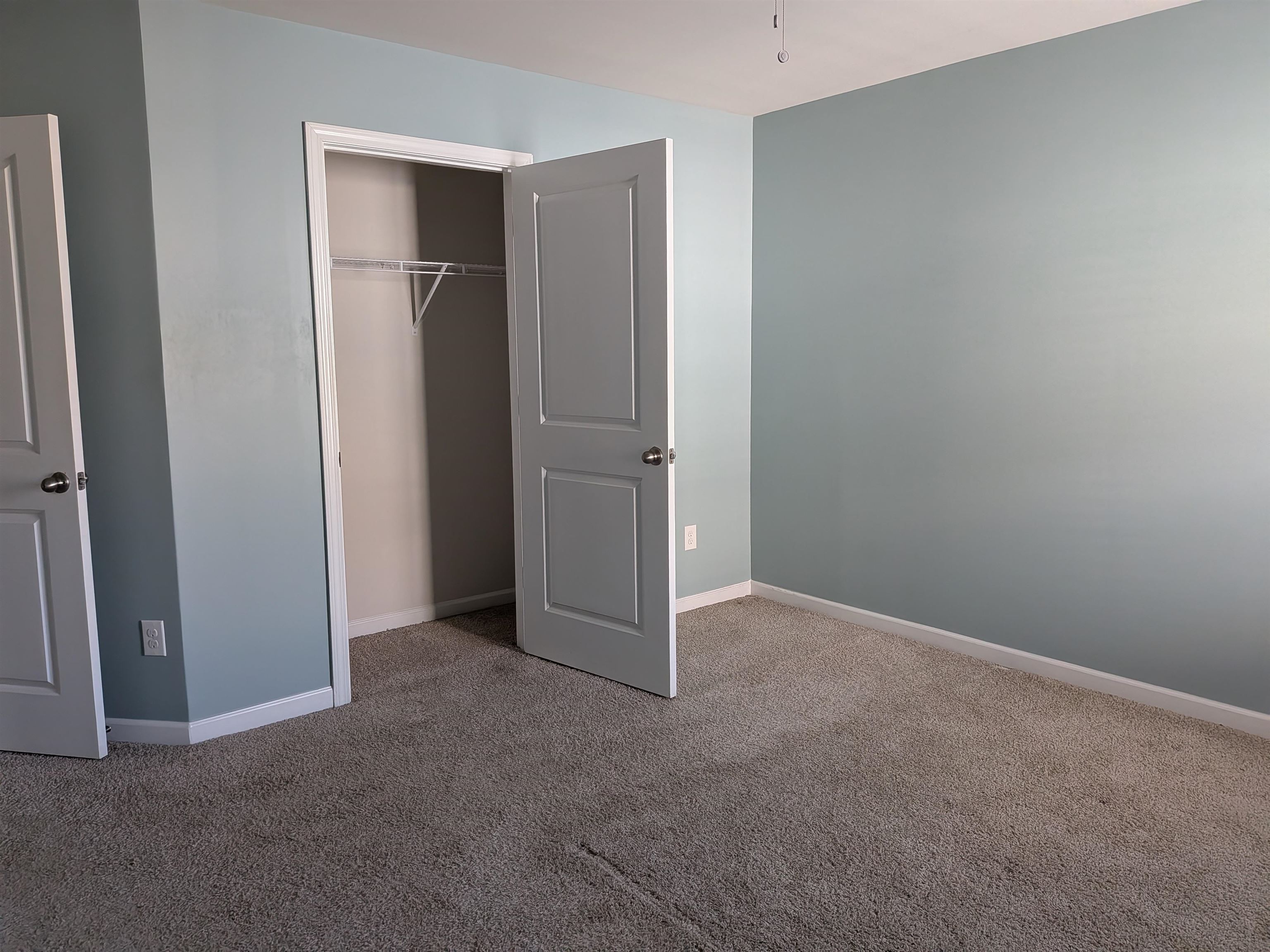 405 Hilburn Way Property Photo 18