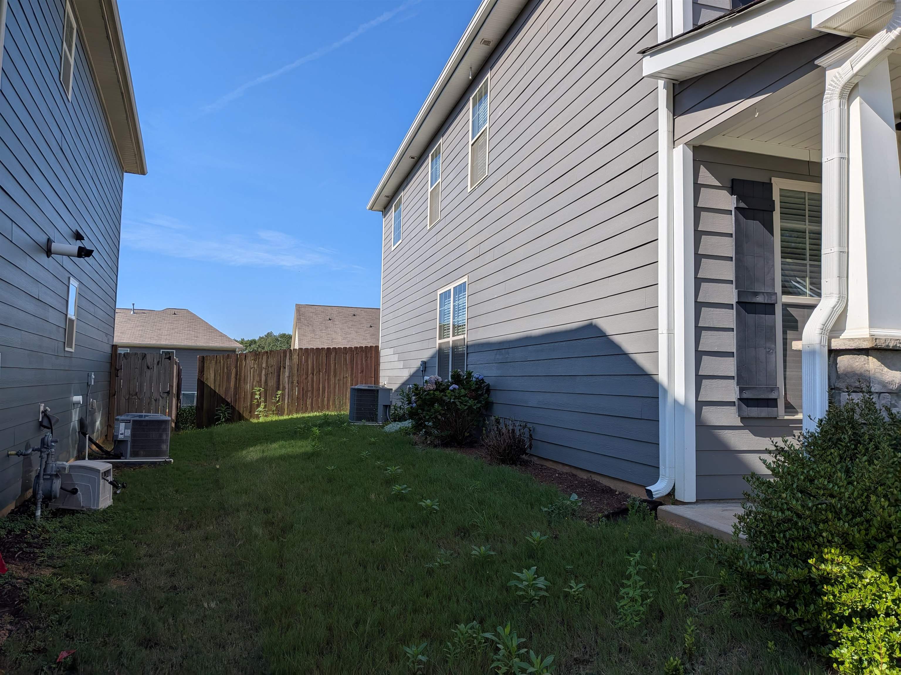 405 Hilburn Way Property Photo 23