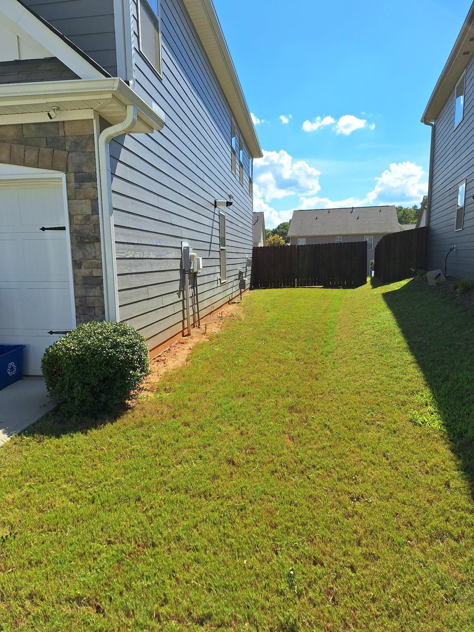 405 Hilburn Way Property Photo 23