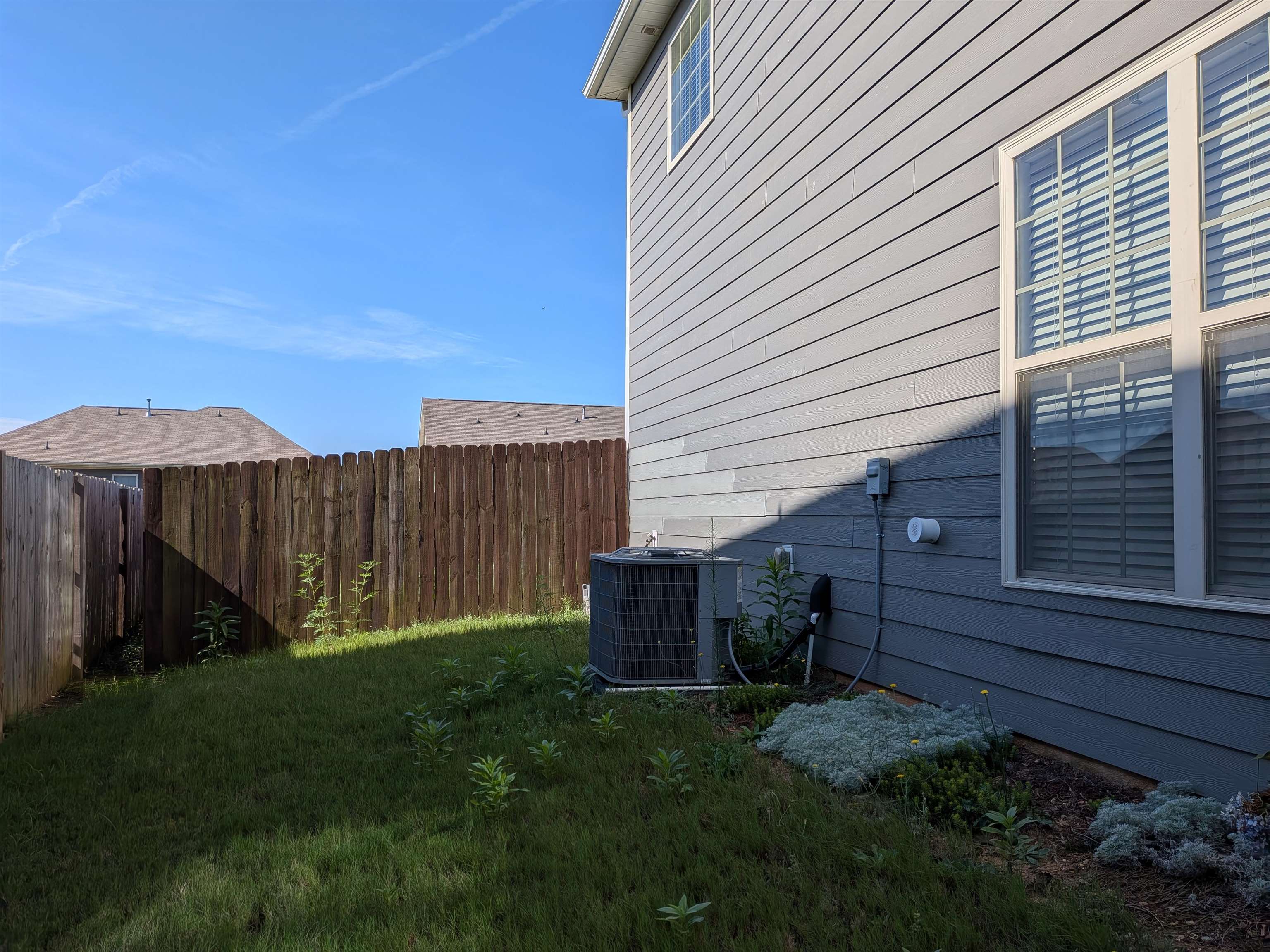 405 Hilburn Way Property Photo 24