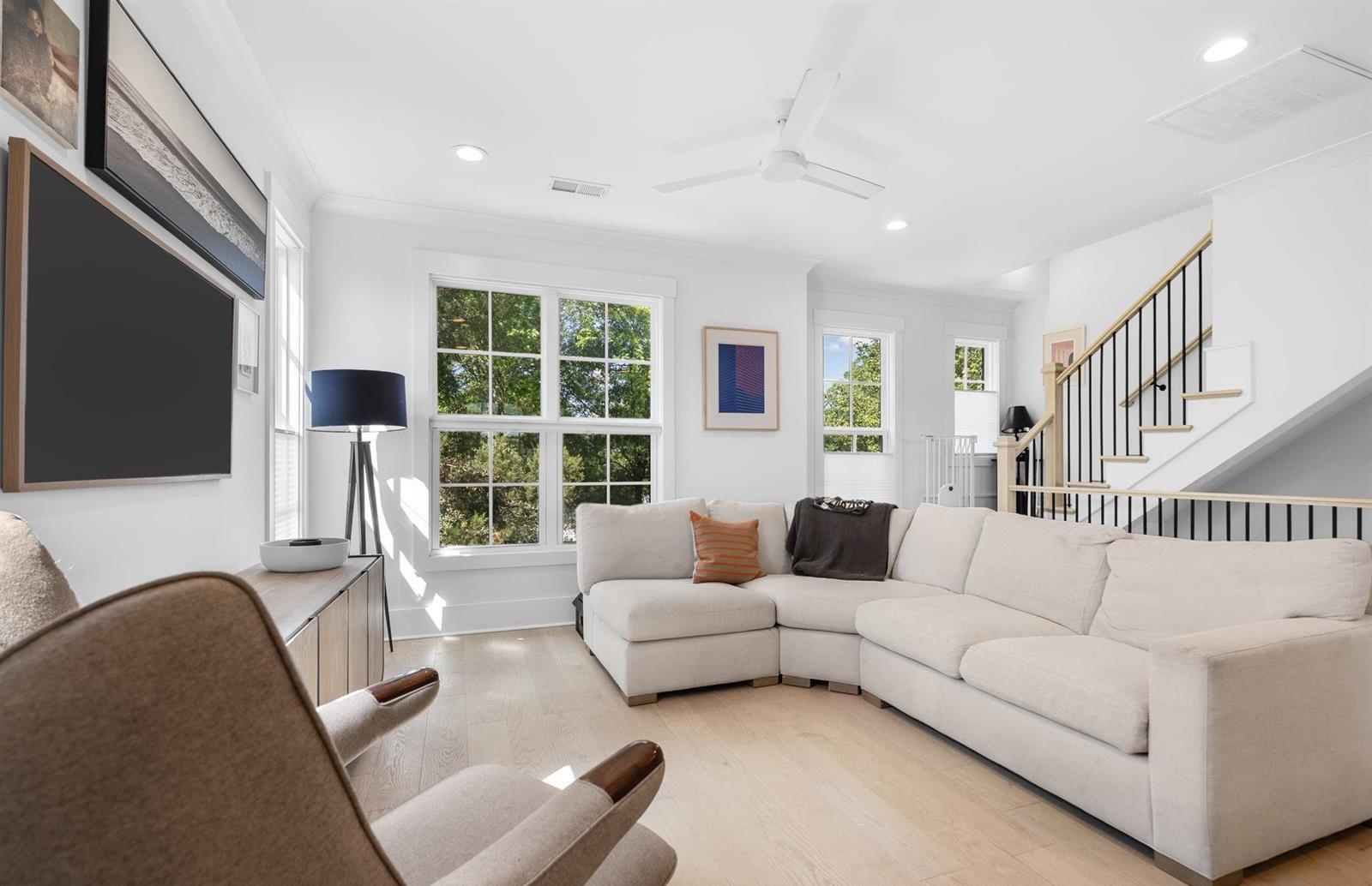 10 Hub Street Property Photo 4