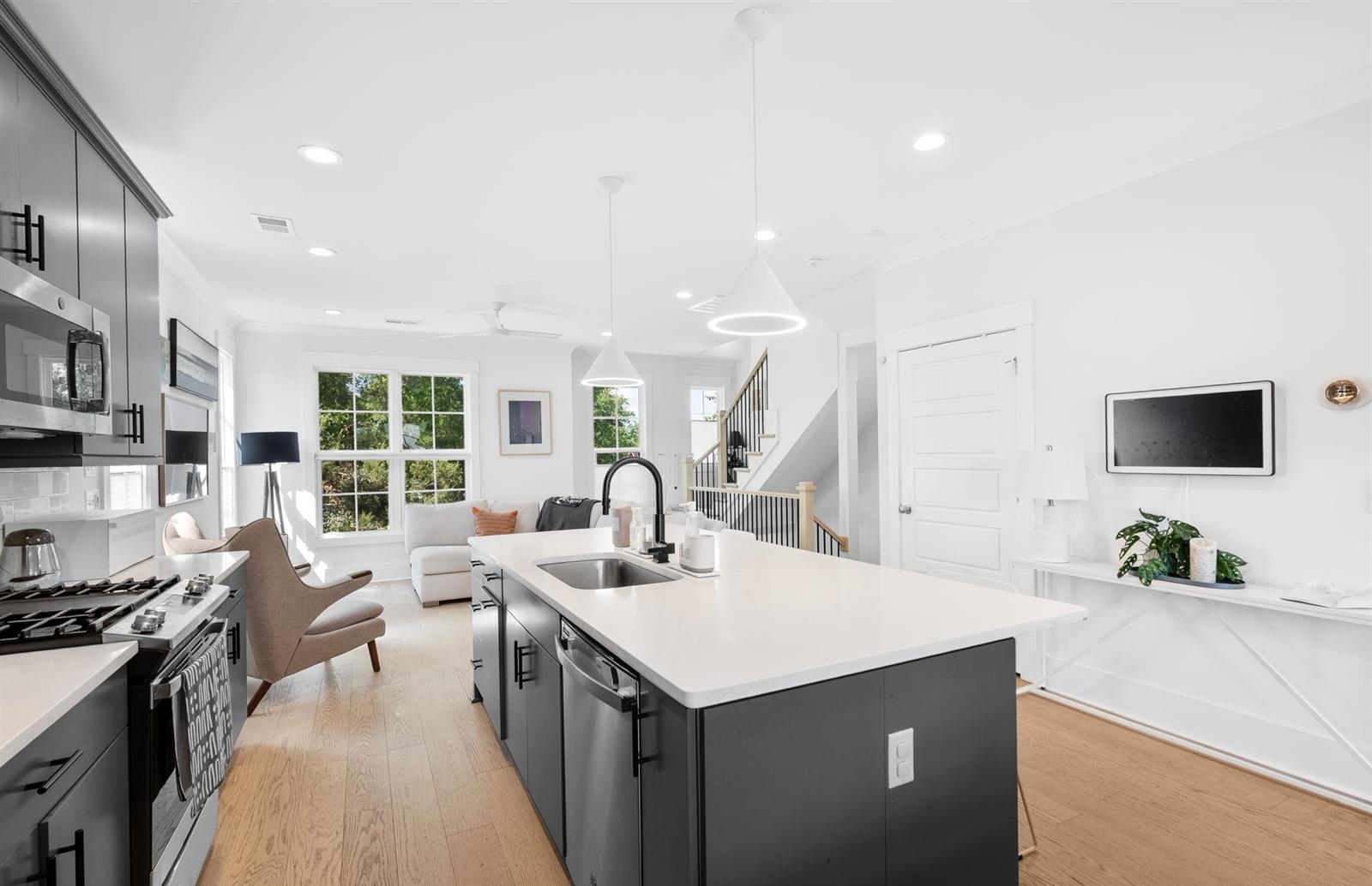 10 Hub Street Property Photo 7