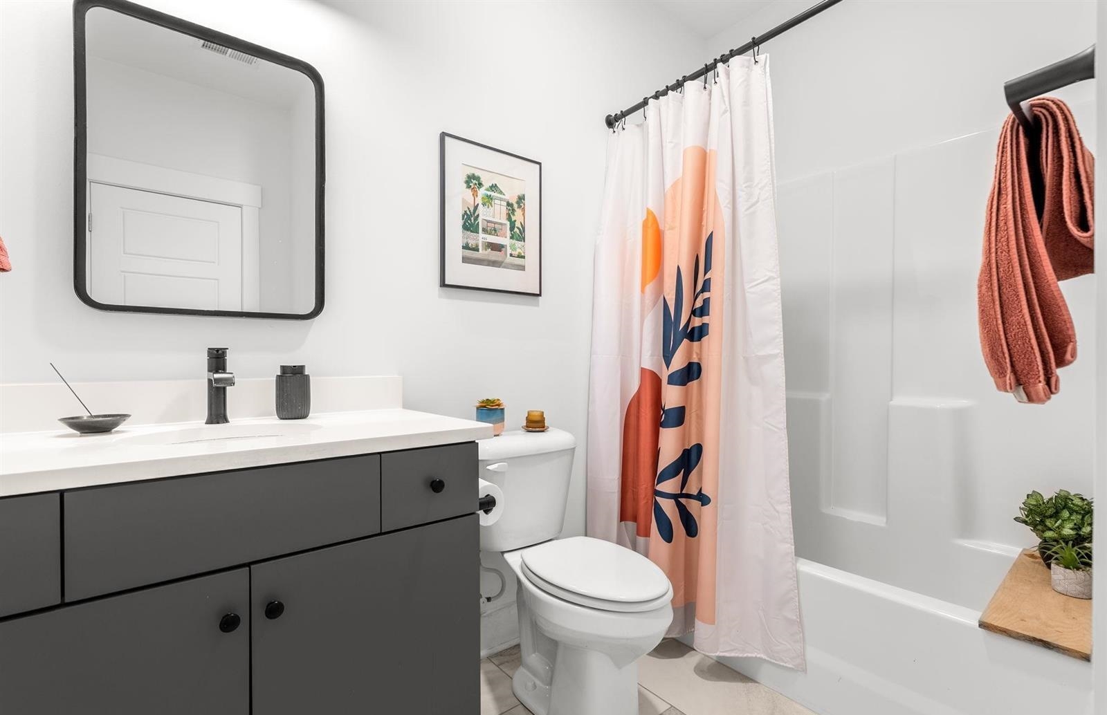 10 Hub Street Property Photo 28