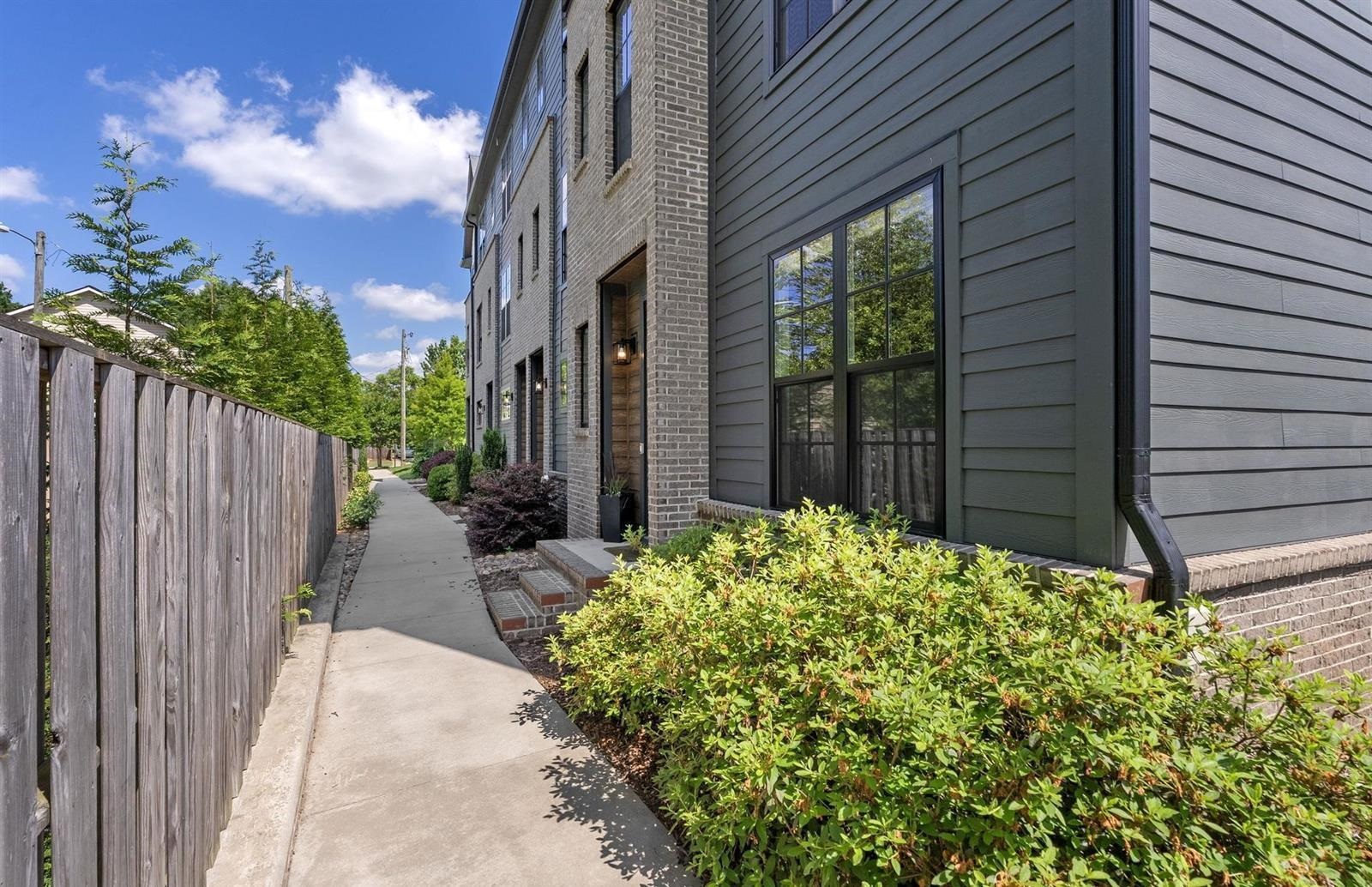 10 Hub Street Property Photo 40