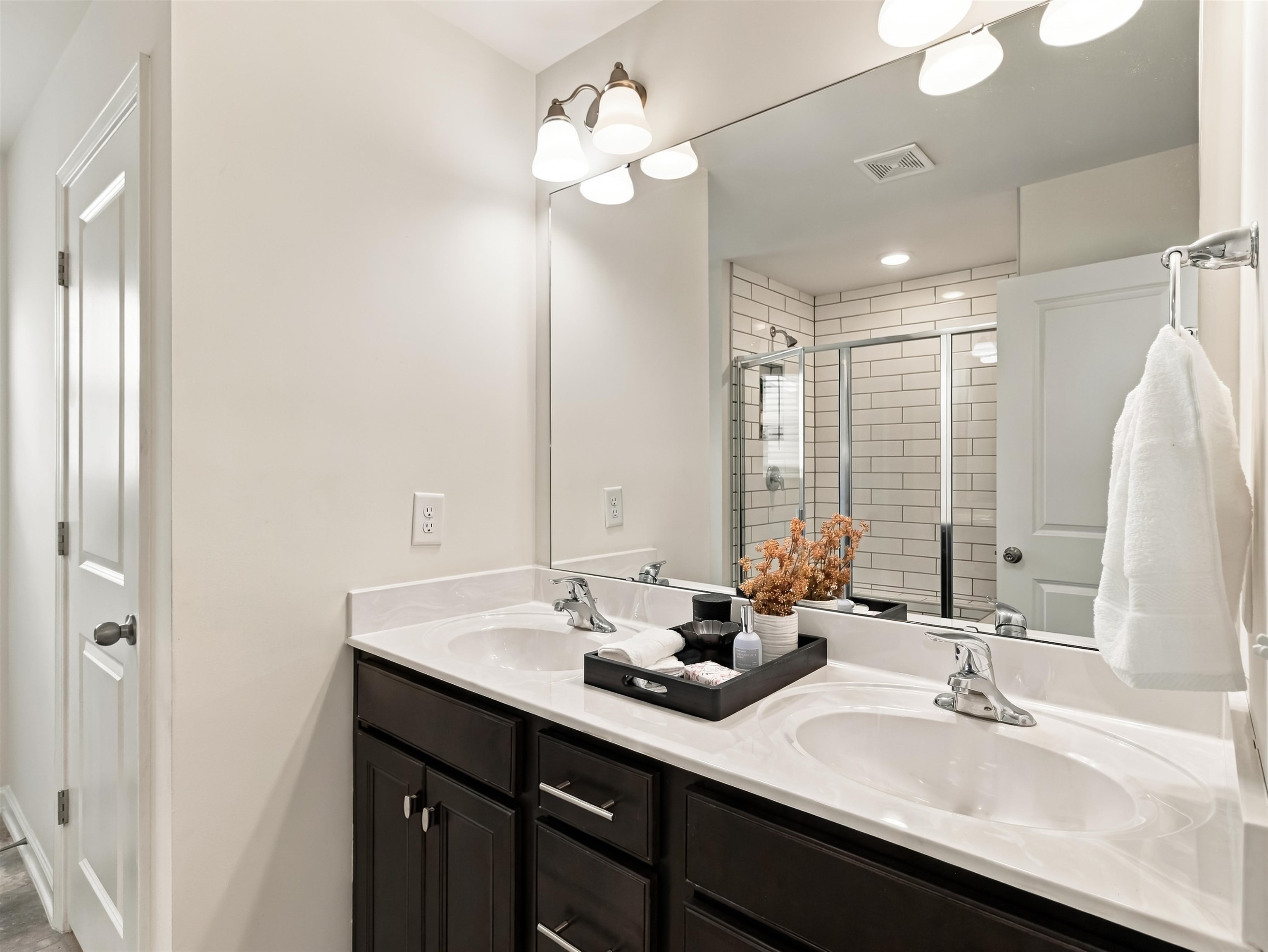 6045 Haddington Drive Property Photo 23