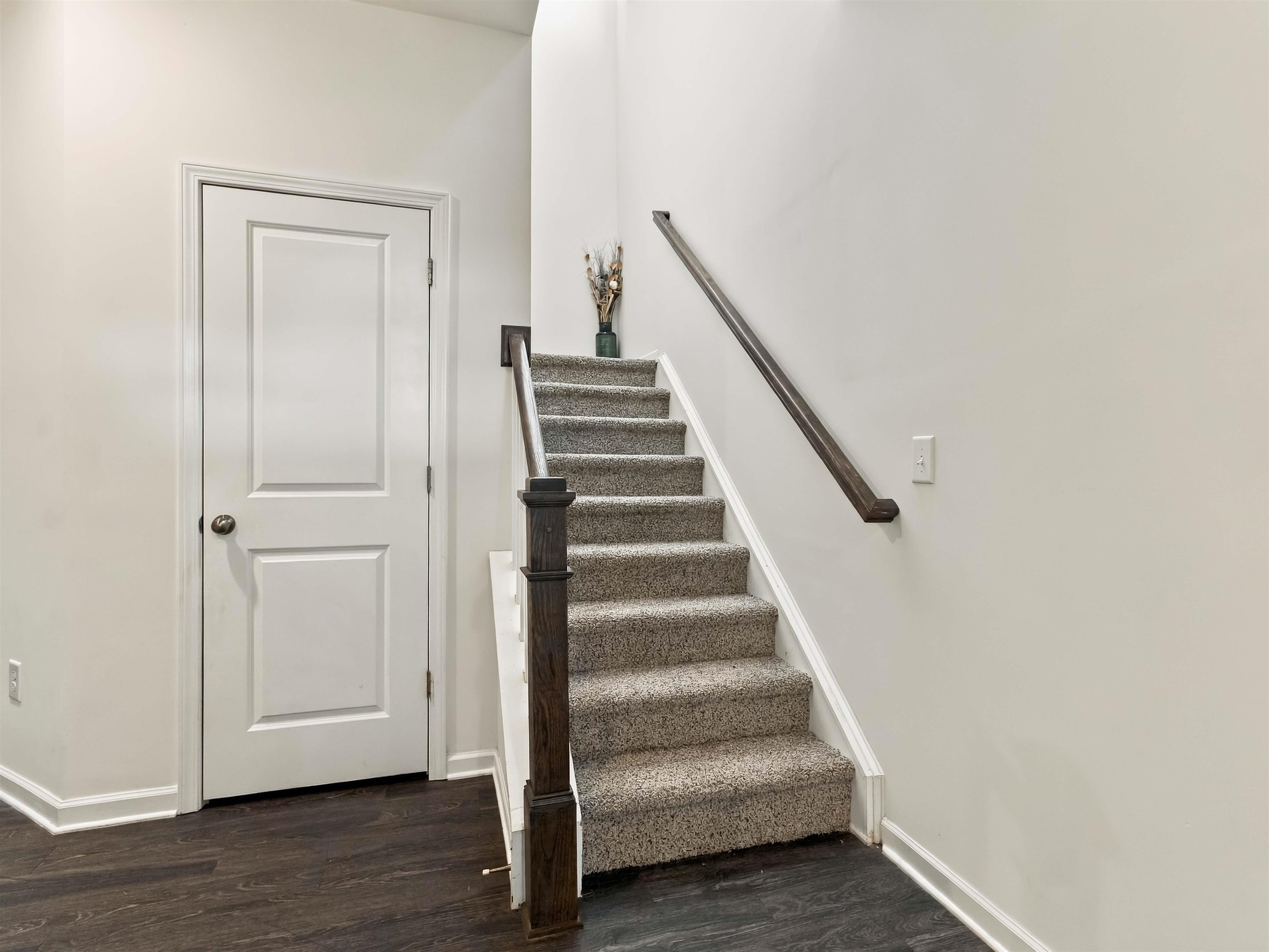 6045 Haddington Drive Property Photo 38
